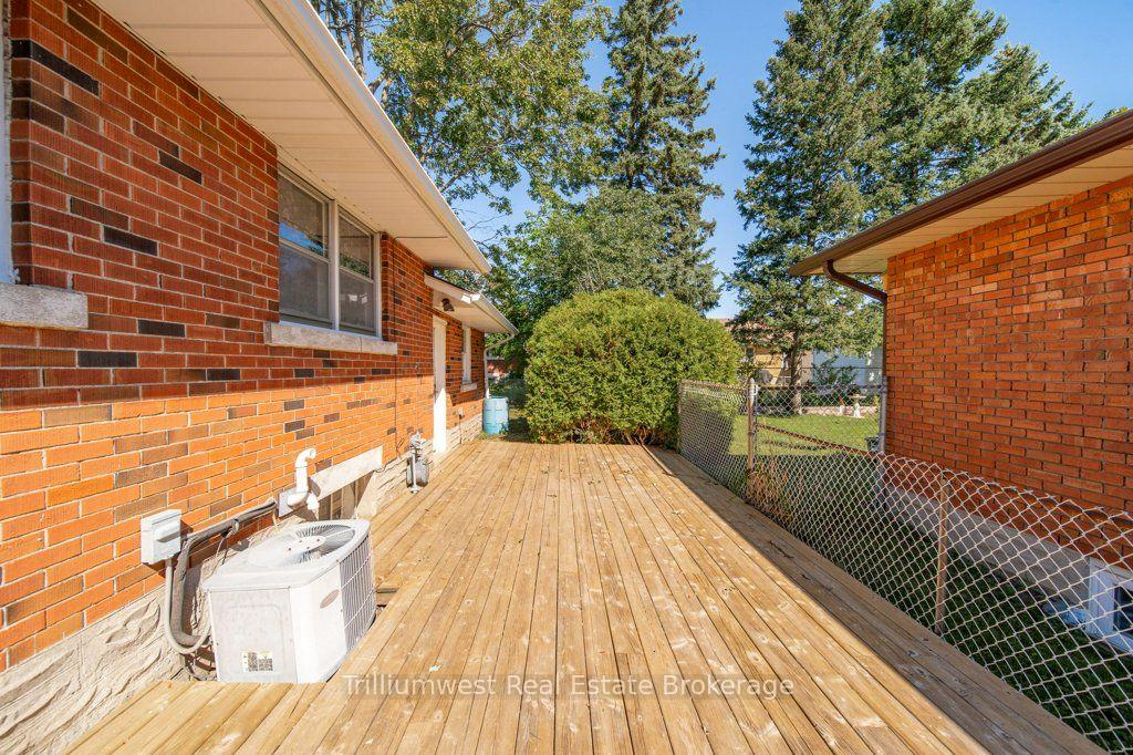 Photo 46 of 18 Maywood Road, Kitchener, Vanier - Kitchener — HOMEH