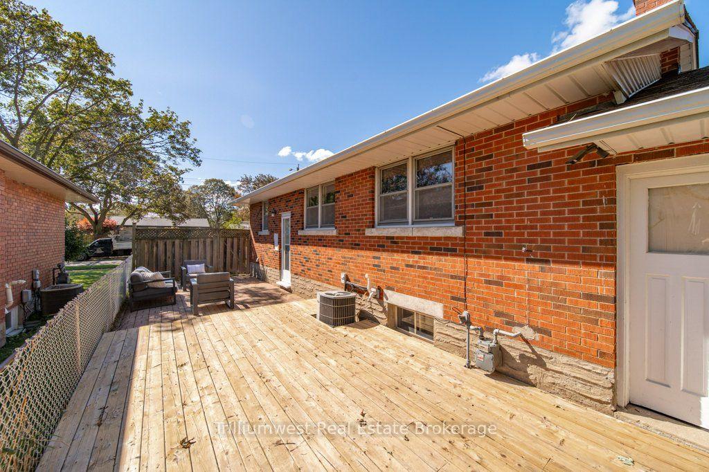 Photo 48 of 18 Maywood Road, Kitchener, Vanier - Kitchener — HOMEH