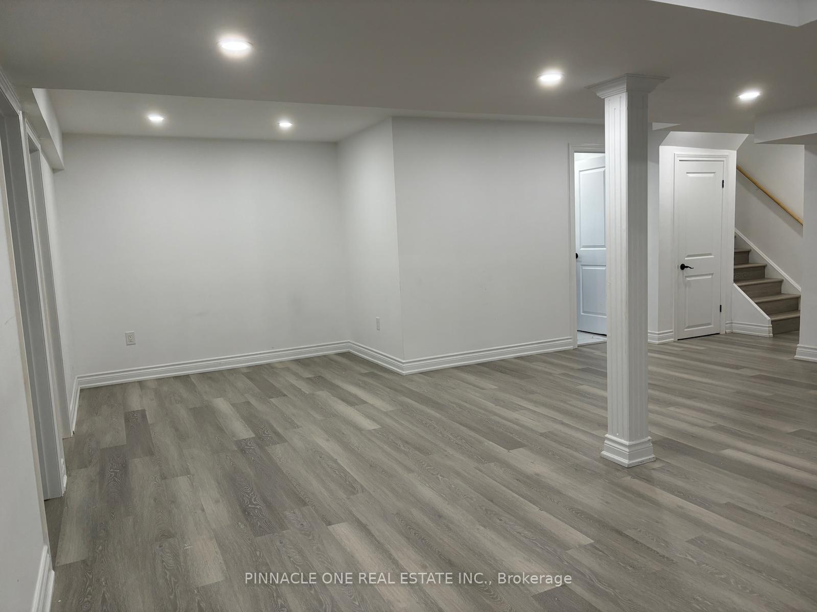 Photo 7 of 49 Lyle Drive, Clarington, Bowmanville — HOMEH