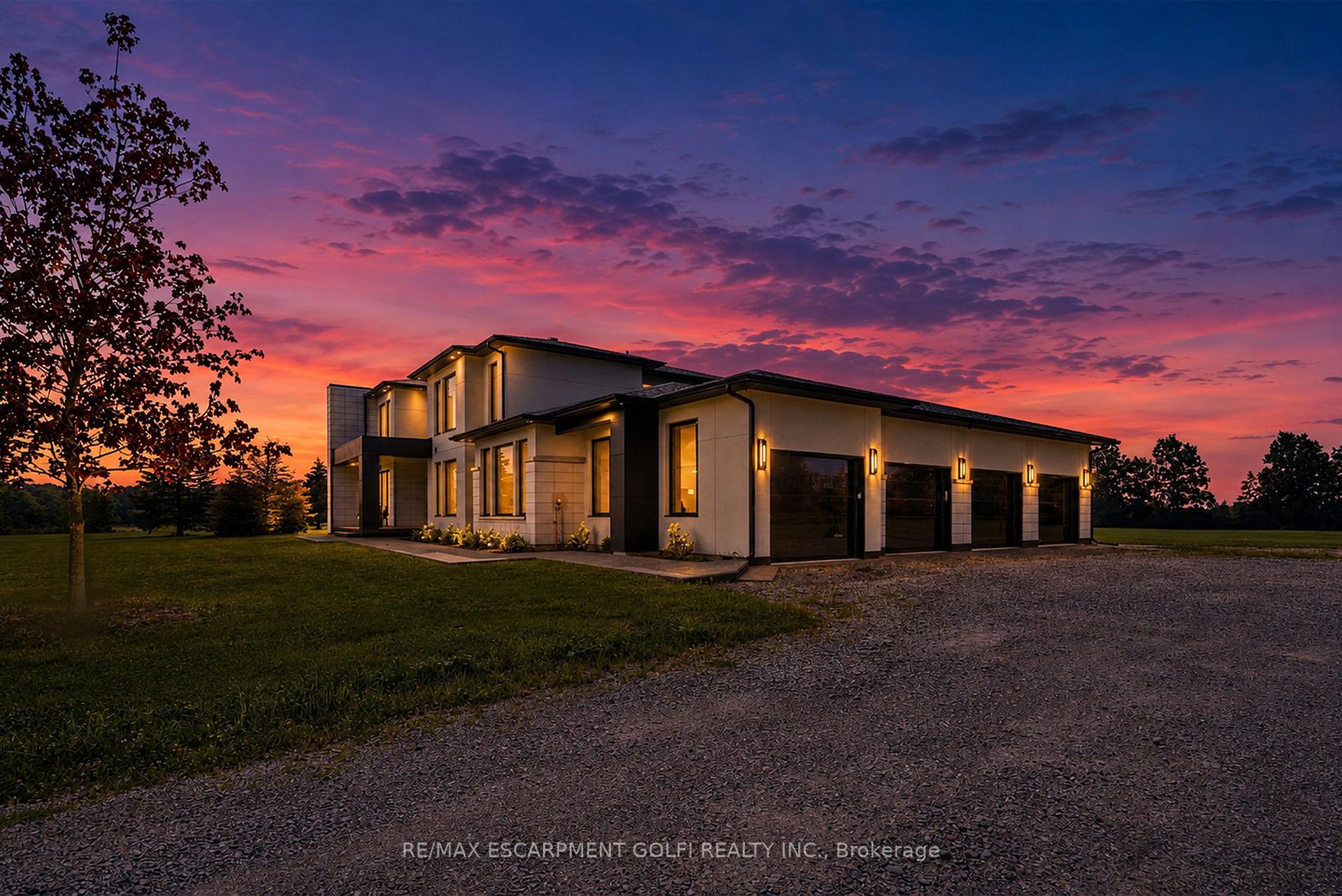 Photo 3 of 7944 Young Street, West Lincoln, West Lincoln — HOMEH