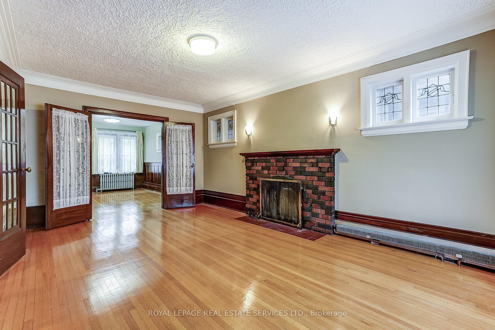 Photo 7 of 15 Oakview Avenue, Toronto, High Park North — HOMEH