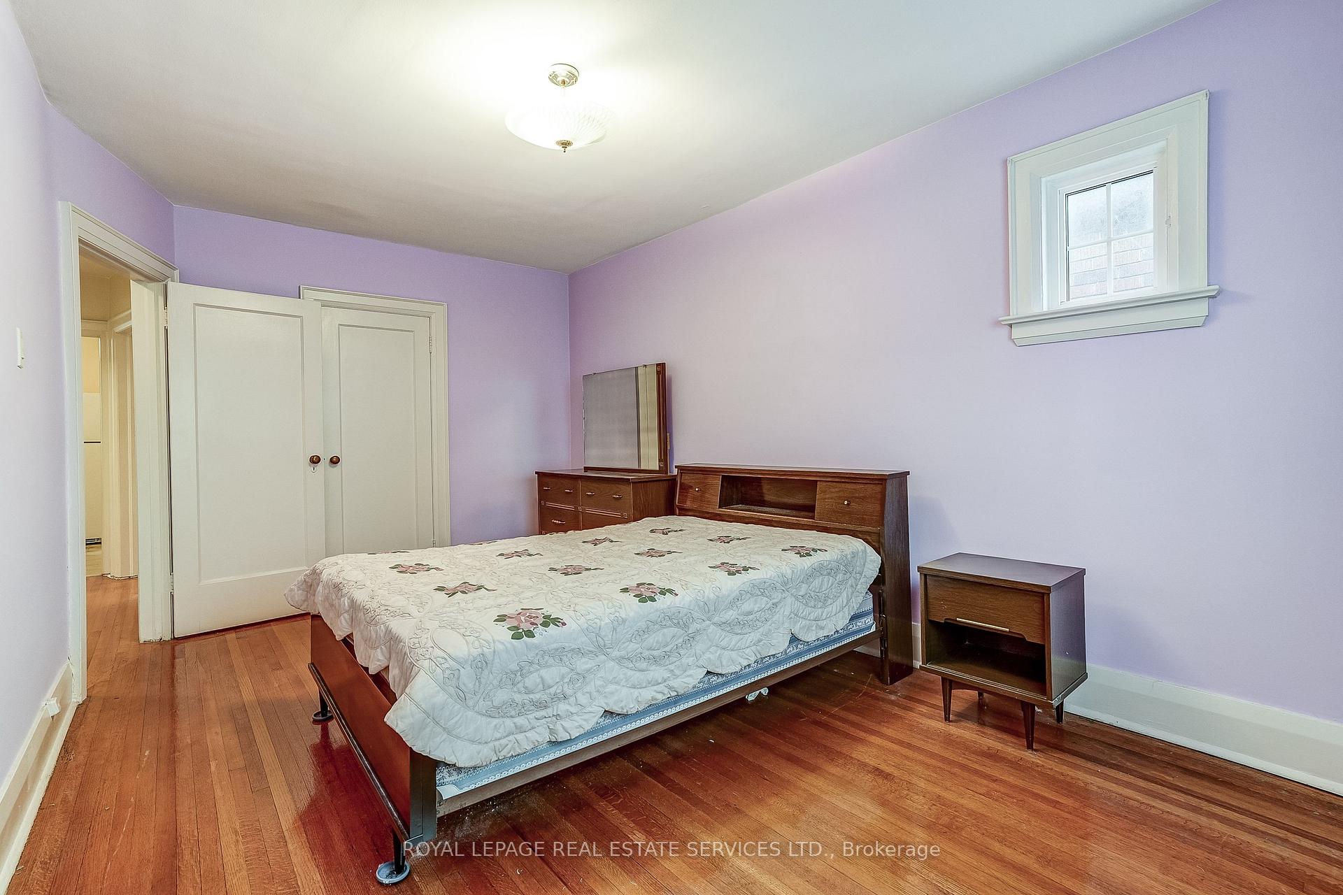 Photo 19 of 15 Oakview Avenue, Toronto, High Park North — HOMEH