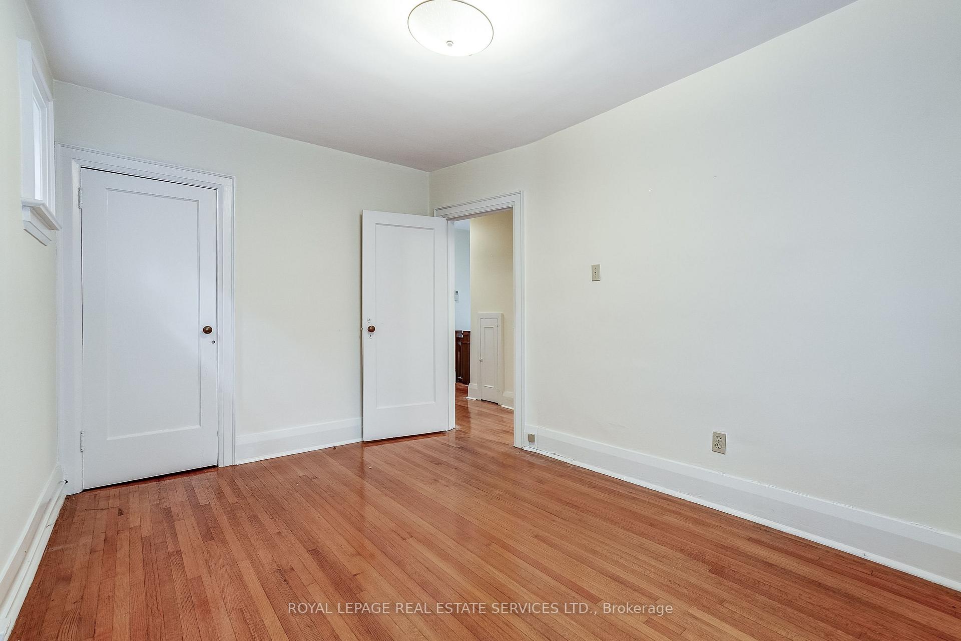 Photo 25 of 15 Oakview Avenue, Toronto, High Park North — HOMEH