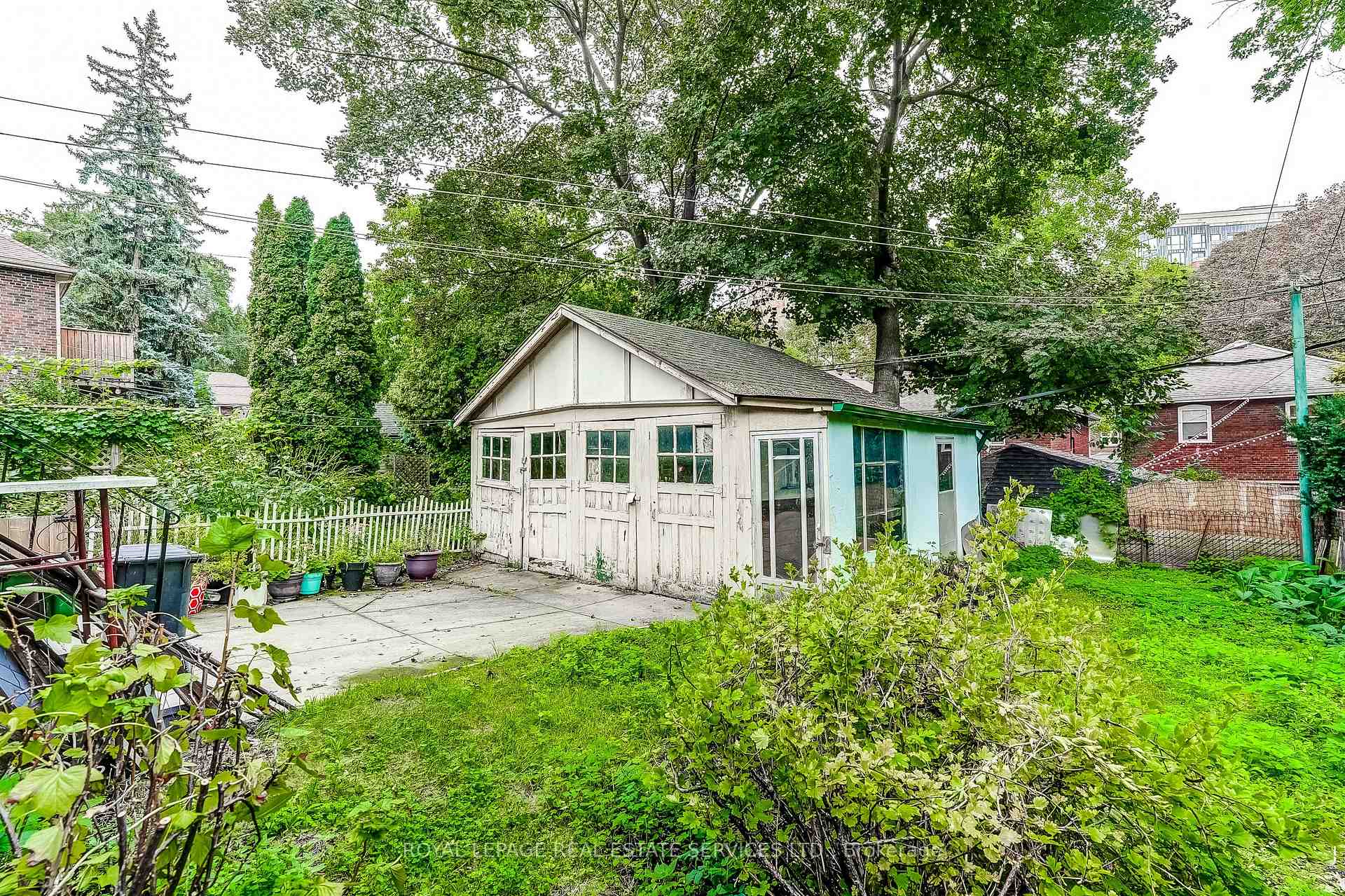 Photo 37 of 15 Oakview Avenue, Toronto, High Park North — HOMEH