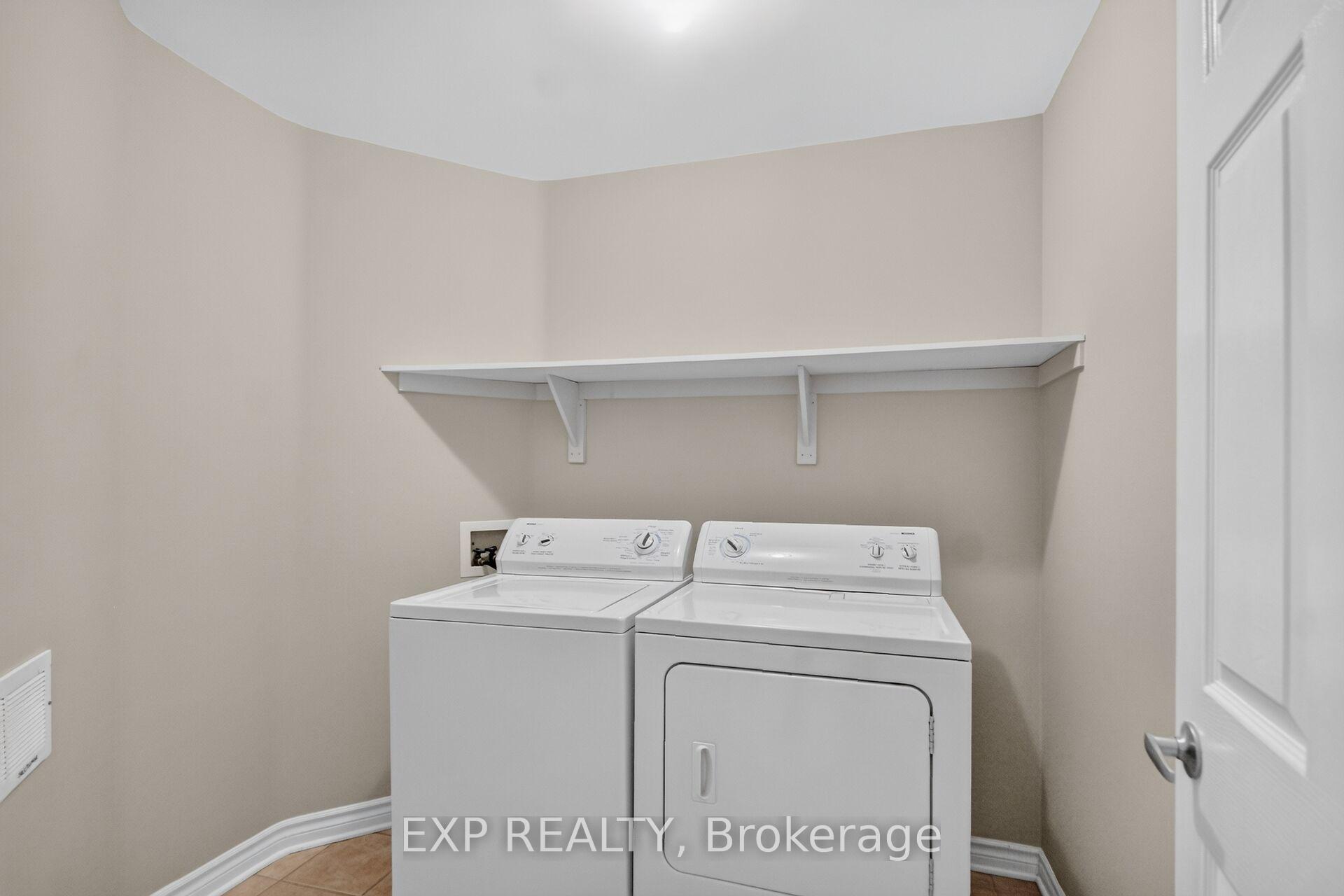 Photo 10 of Unit 2A, 97 Mill Street, Russell, Village of Russell — HOMEH