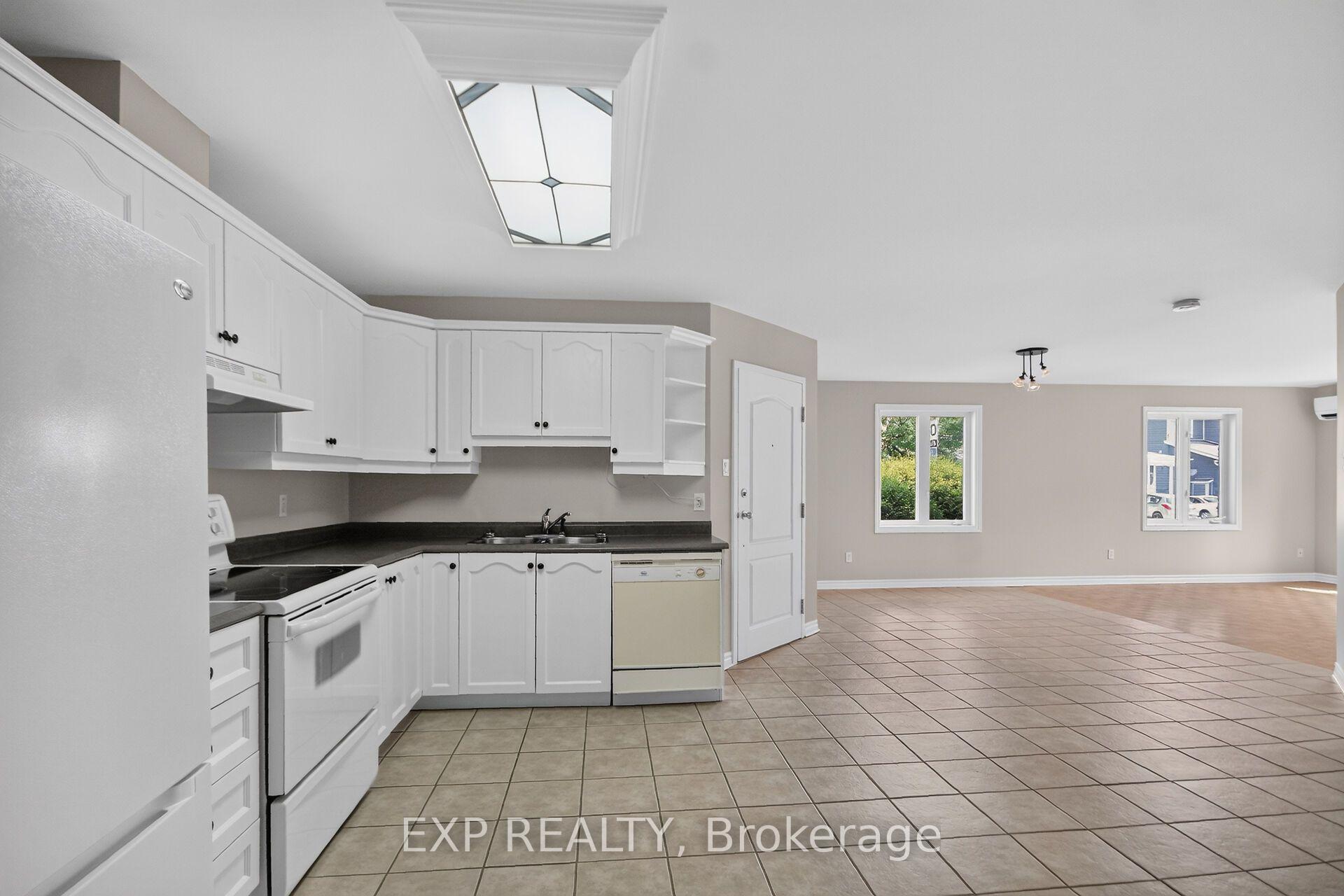 Photo 11 of Unit 2A, 97 Mill Street, Russell, Village of Russell — HOMEH