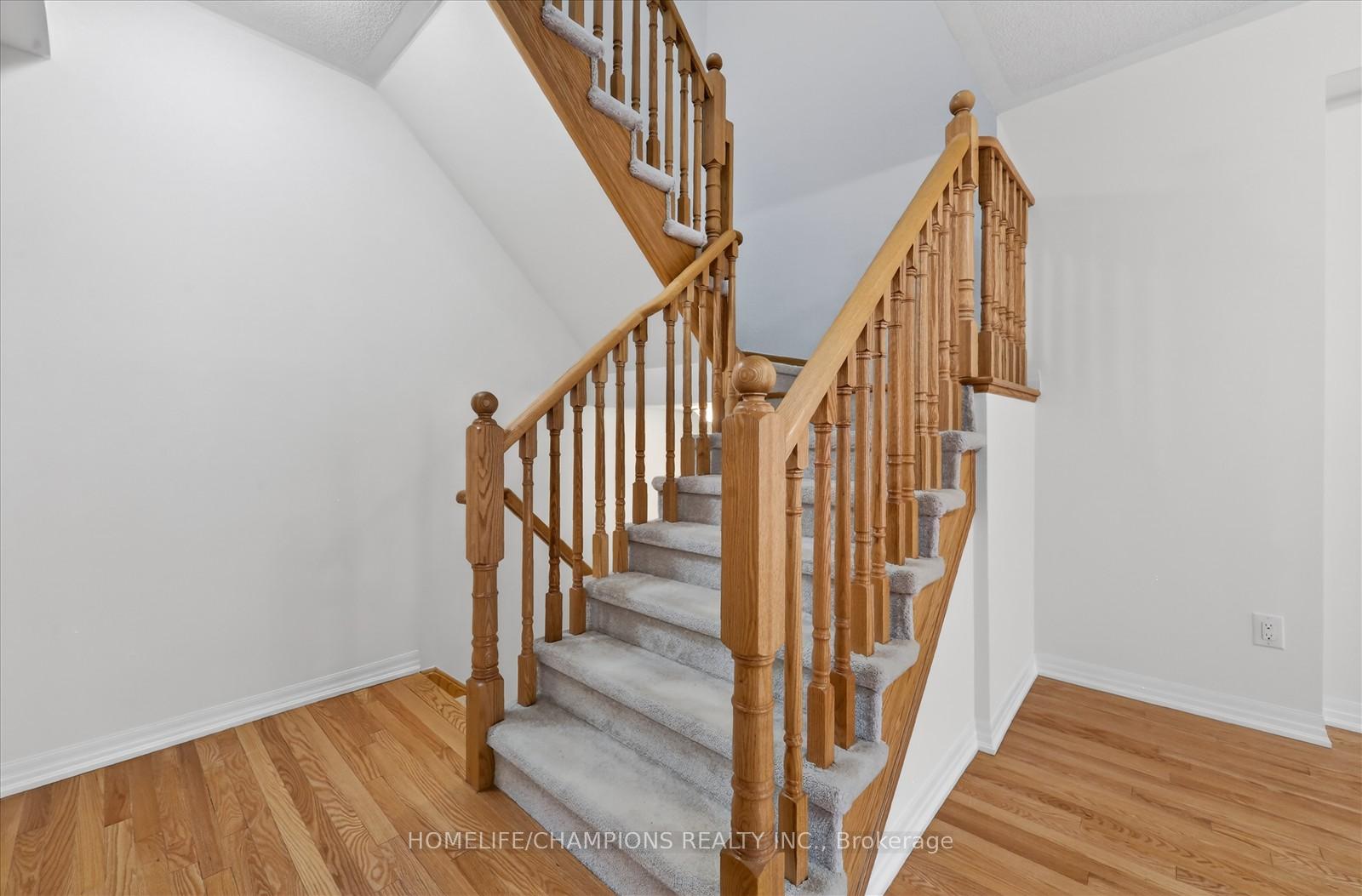 Photo 18 of 39 Delano Way, Newmarket, Woodland Hill — HOMEH
