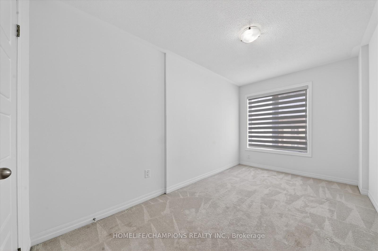 Photo 25 of 39 Delano Way, Newmarket, Woodland Hill — HOMEH