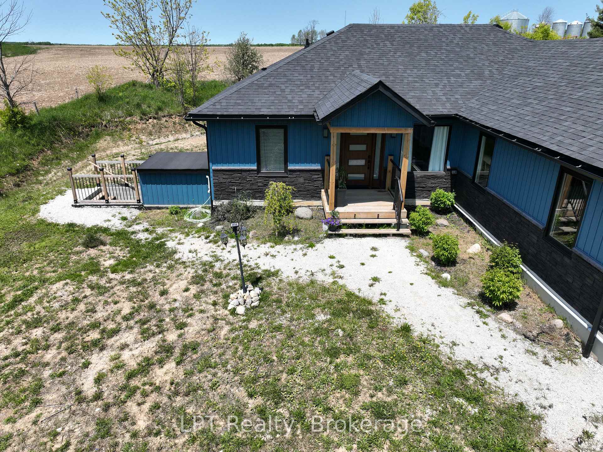 Photo 4 of 20 Red Bay Road, South Bruce Peninsula — HOMEH