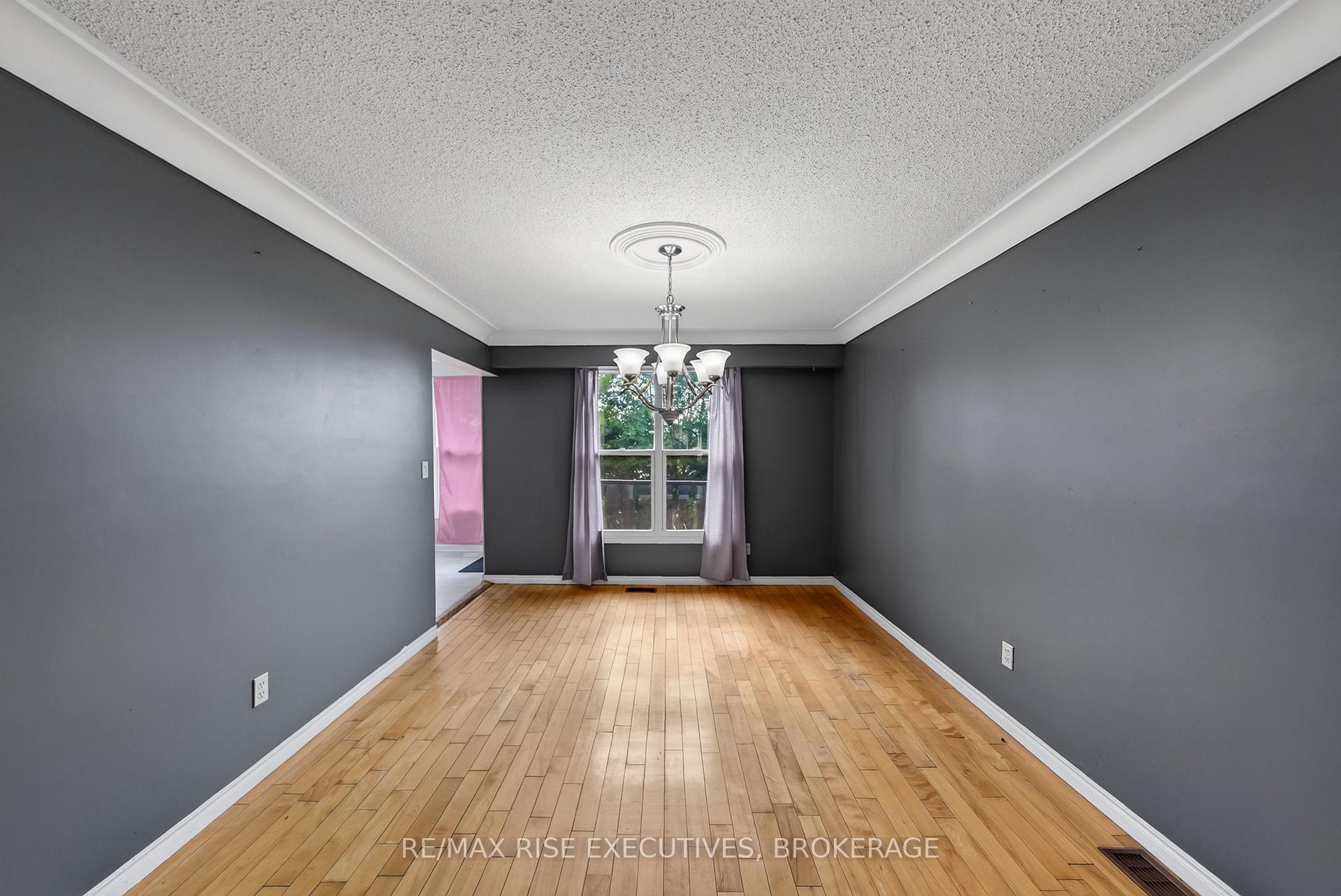 Photo 11 of 601 Forest Hill Drive, Kingston, South of Taylor-Kidd Blvd — HOMEH