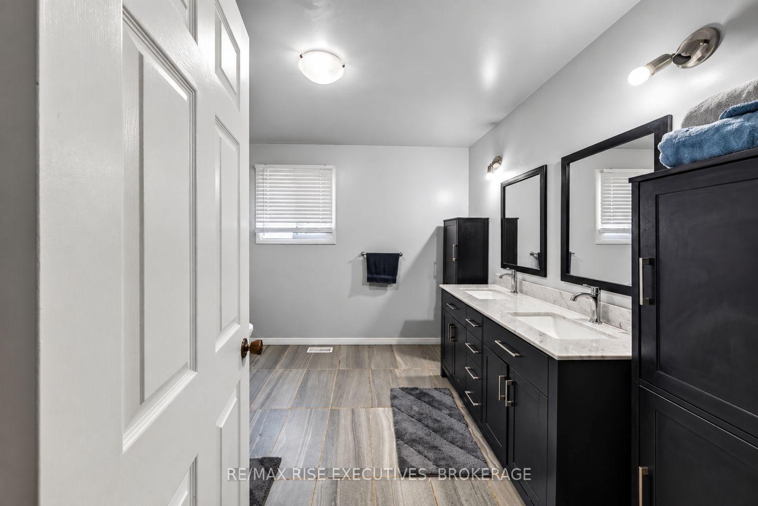 Photo 26 of 601 Forest Hill Drive, Kingston, South of Taylor-Kidd Blvd — HOMEH