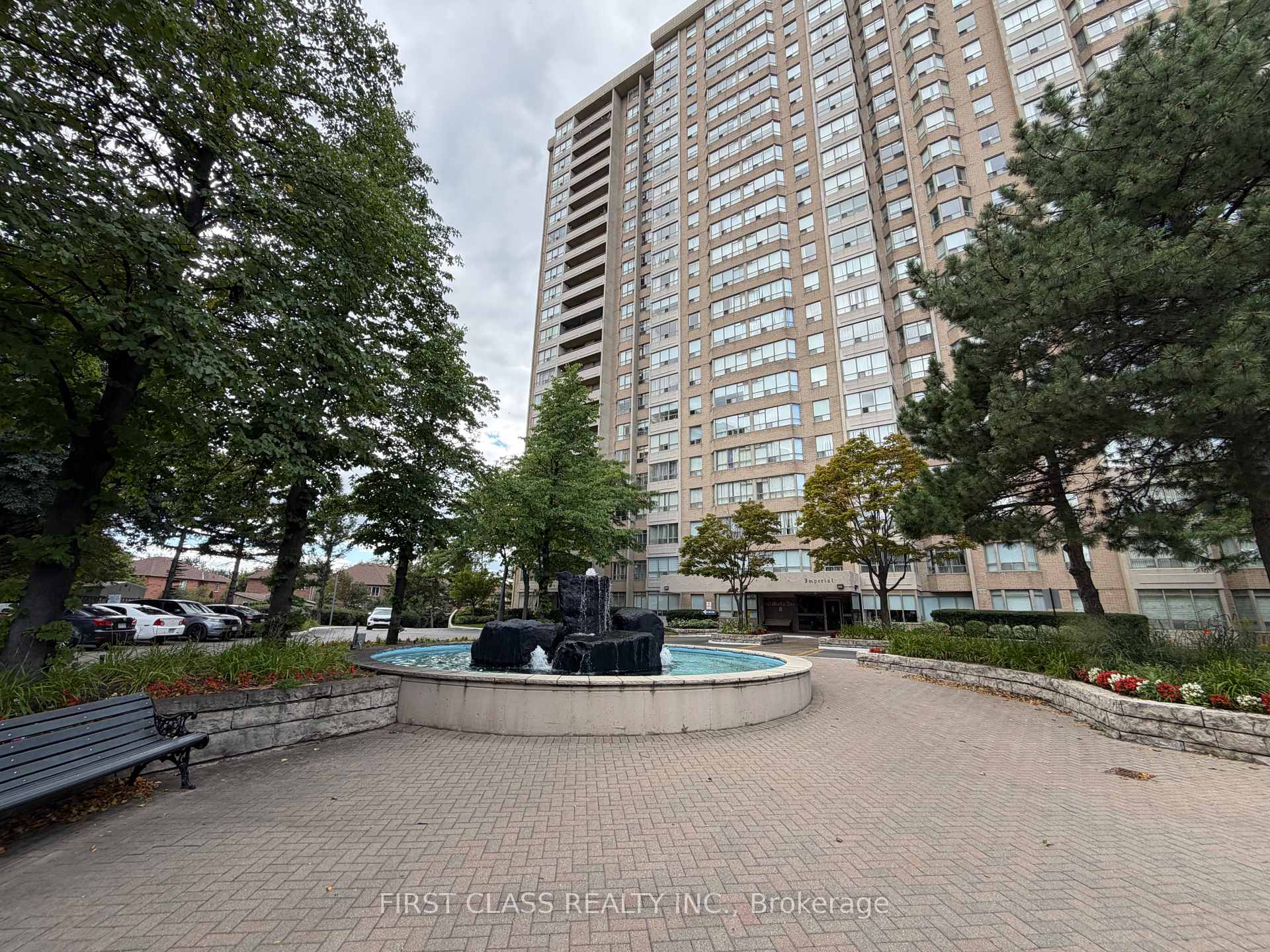 Photo 3 of Unit 402, 30 Malta Avenue, Brampton, Fletcher's Creek South — HOMEH
