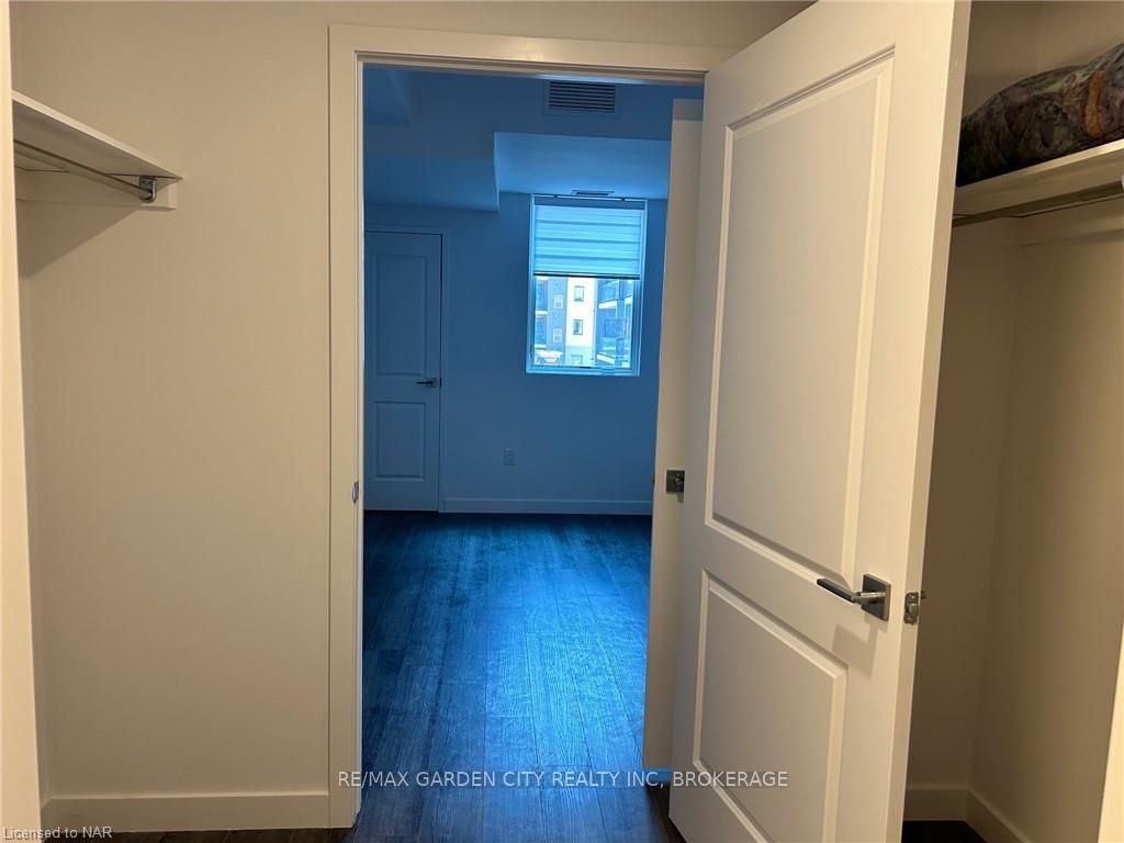 Photo 15 of Unit 213, 7549B Kalar Road, Niagara Falls, Brown — HOMEH