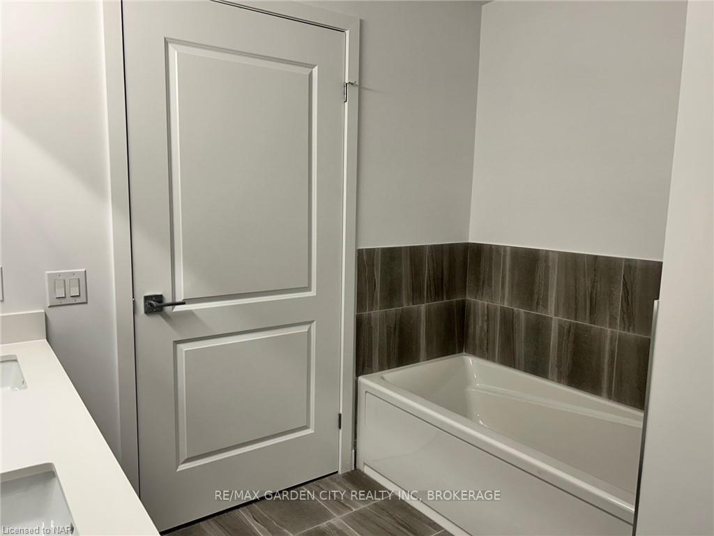 Photo 20 of Unit 213, 7549B Kalar Road, Niagara Falls, Brown — HOMEH