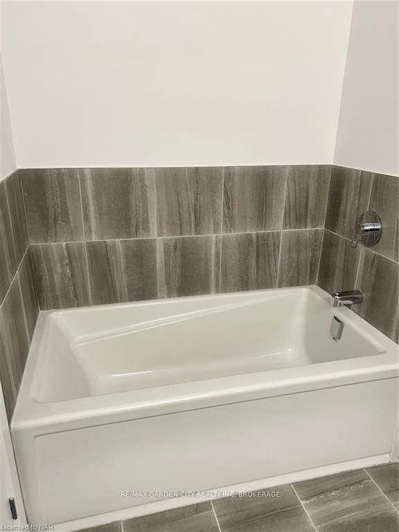 Photo 21 of Unit 213, 7549B Kalar Road, Niagara Falls, Brown — HOMEH