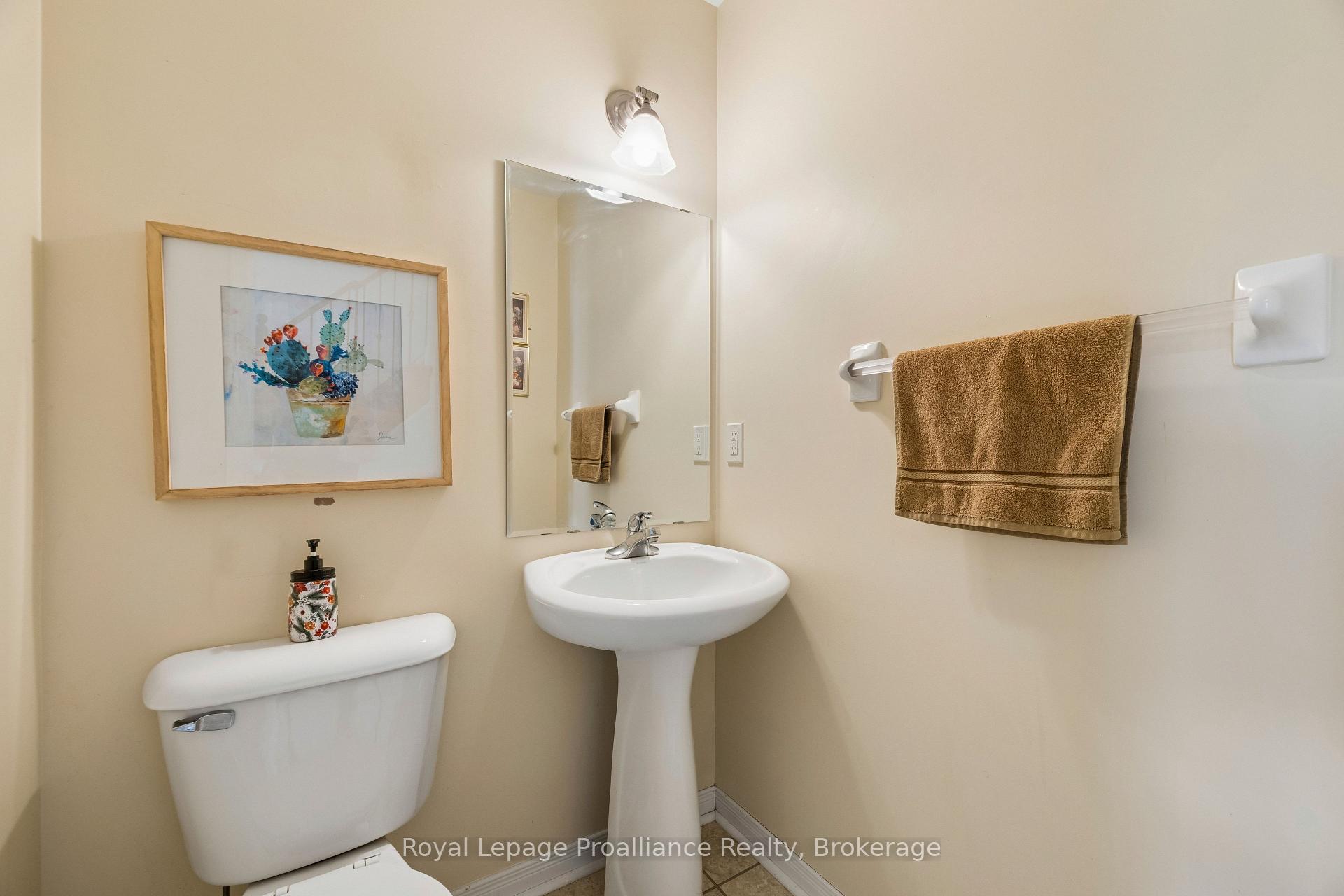 Photo 5 of Unit 61, 1119 Ormond Drive, Oshawa, Samac — HOMEH