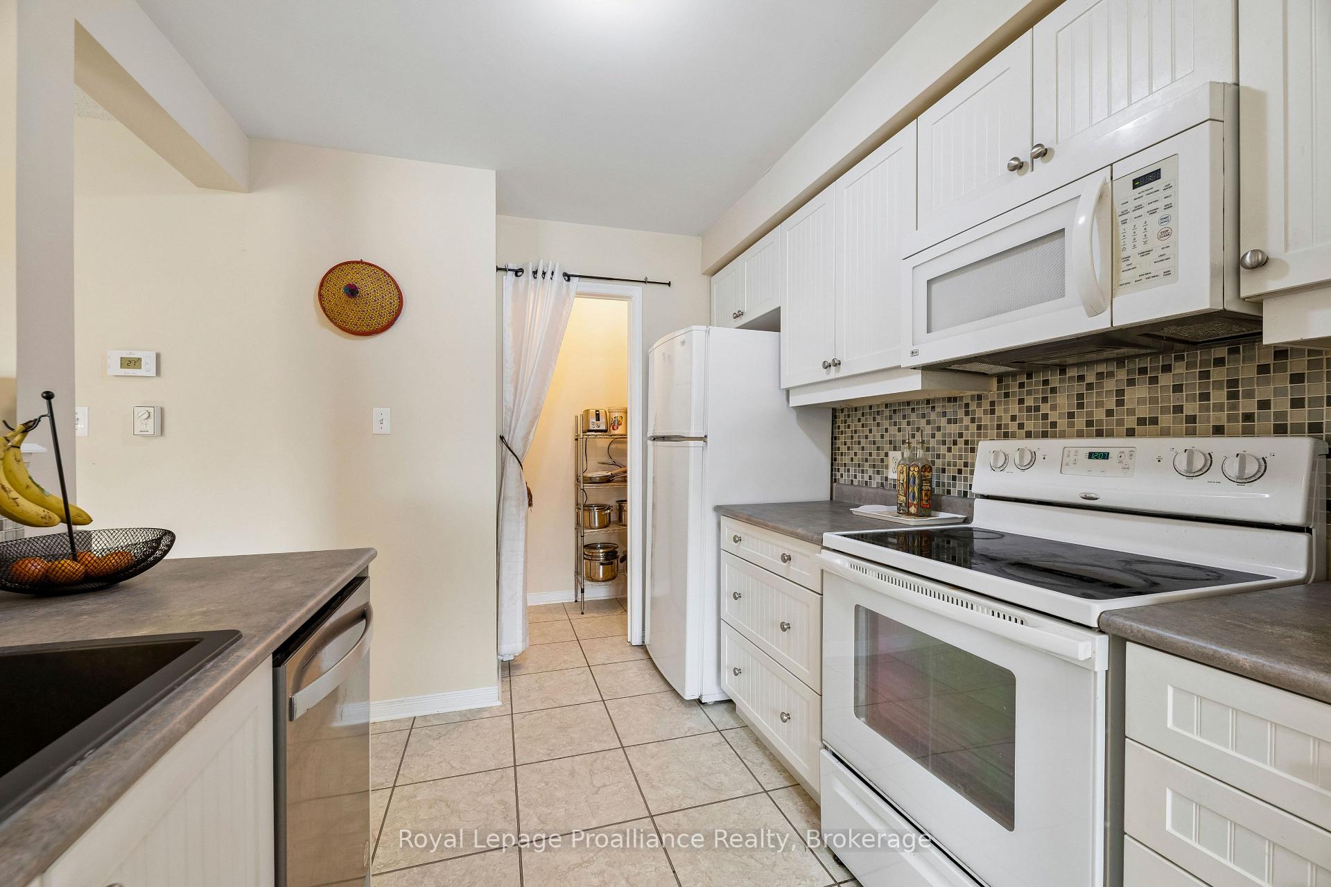 Photo 13 of Unit 61, 1119 Ormond Drive, Oshawa, Samac — HOMEH