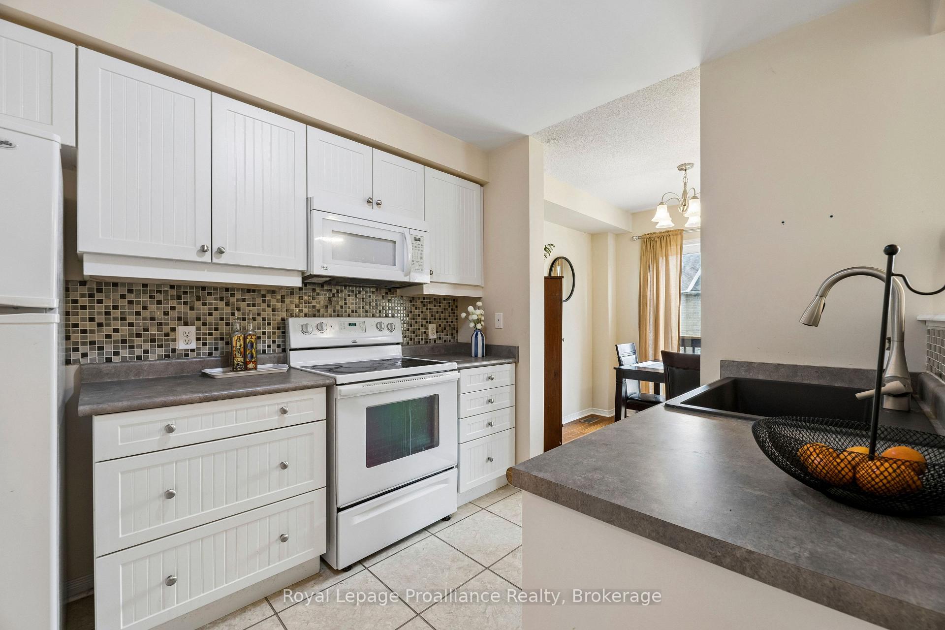 Photo 14 of Unit 61, 1119 Ormond Drive, Oshawa, Samac — HOMEH
