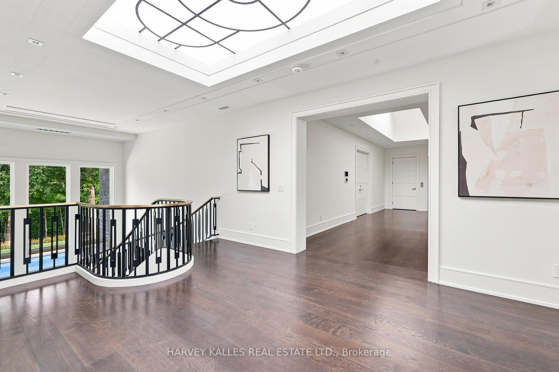 Photo 24 of 126 Sandringham Drive, North York, Lansing-Westgate — HOMEH