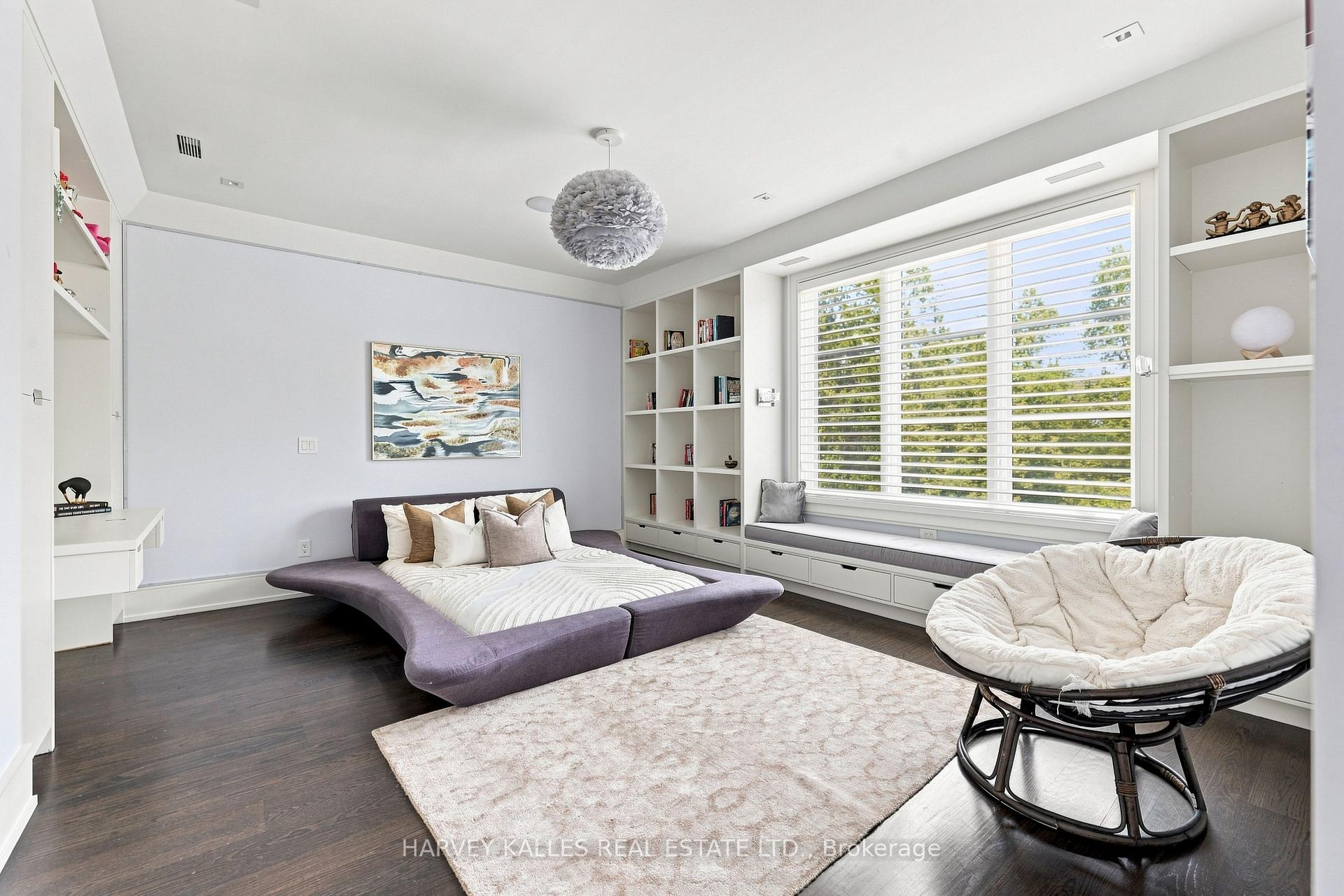 Photo 36 of 126 Sandringham Drive, North York, Lansing-Westgate — HOMEH