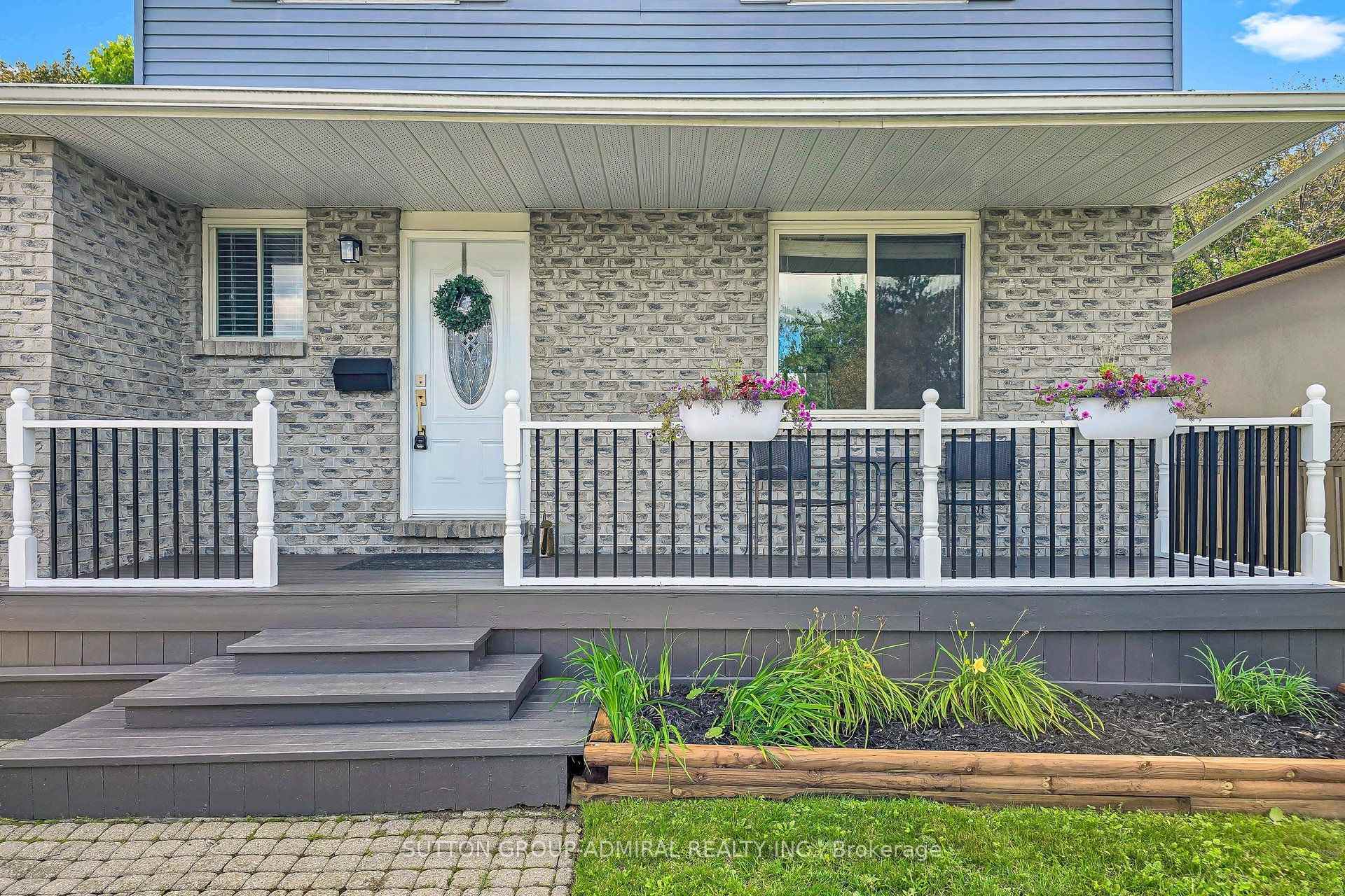 Photo 3 of 149 Little Avenue, Barrie, Allandale Heights — HOMEH