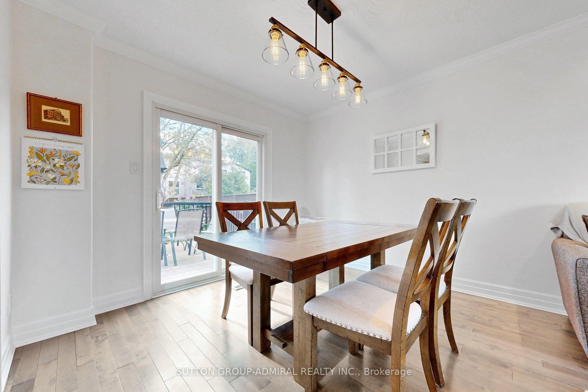 Photo 11 of 149 Little Avenue, Barrie, Allandale Heights — HOMEH