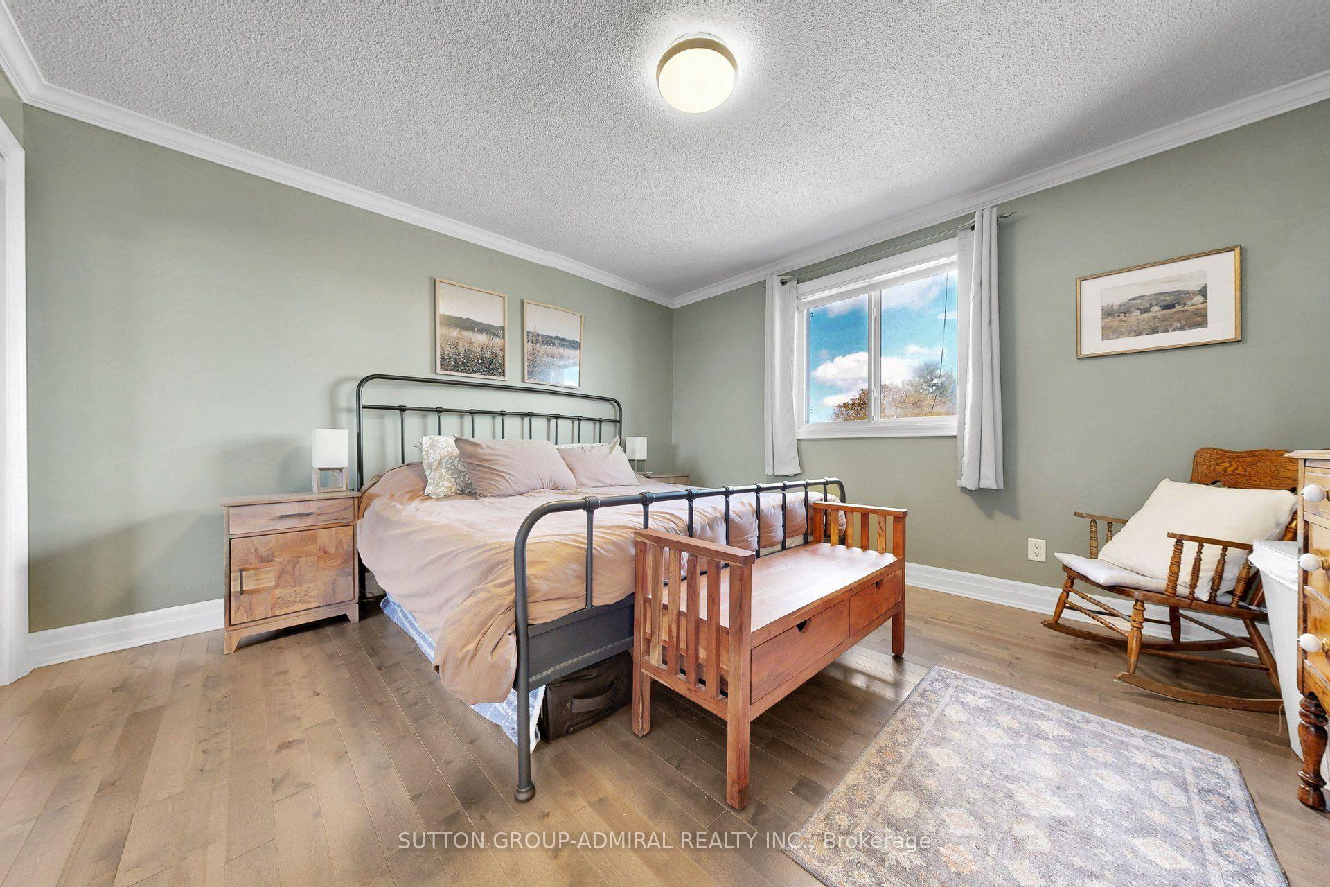 Photo 28 of 149 Little Avenue, Barrie, Allandale Heights — HOMEH