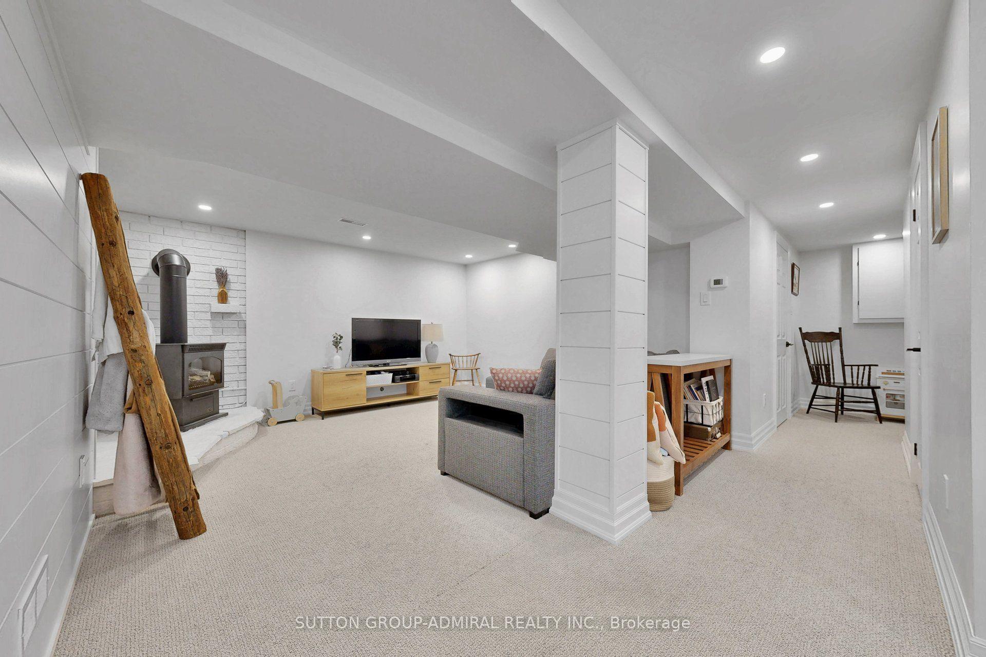 Photo 36 of 149 Little Avenue, Barrie, Allandale Heights — HOMEH