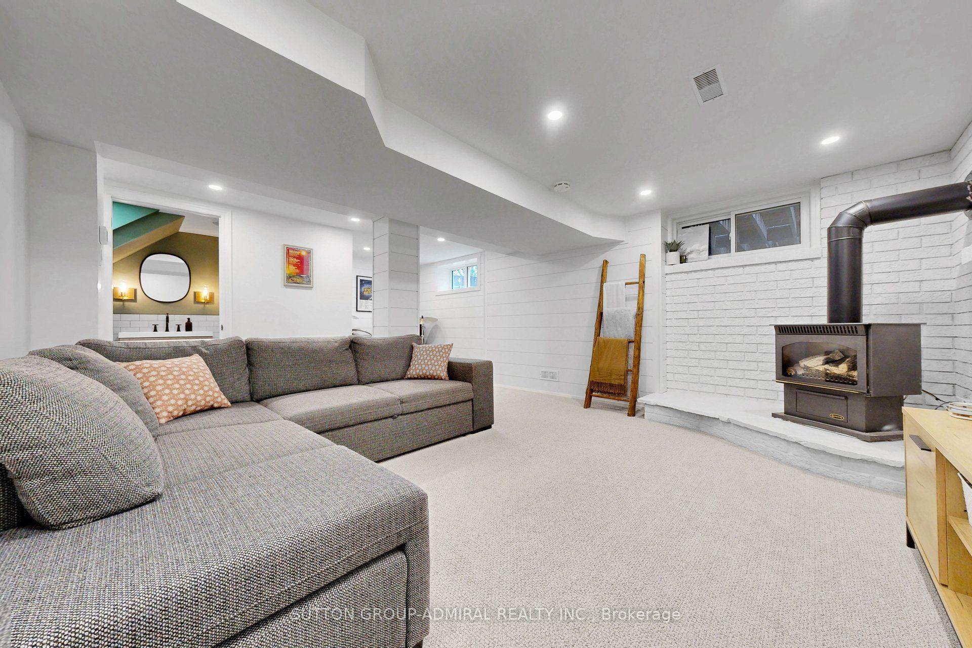 Photo 40 of 149 Little Avenue, Barrie, Allandale Heights — HOMEH