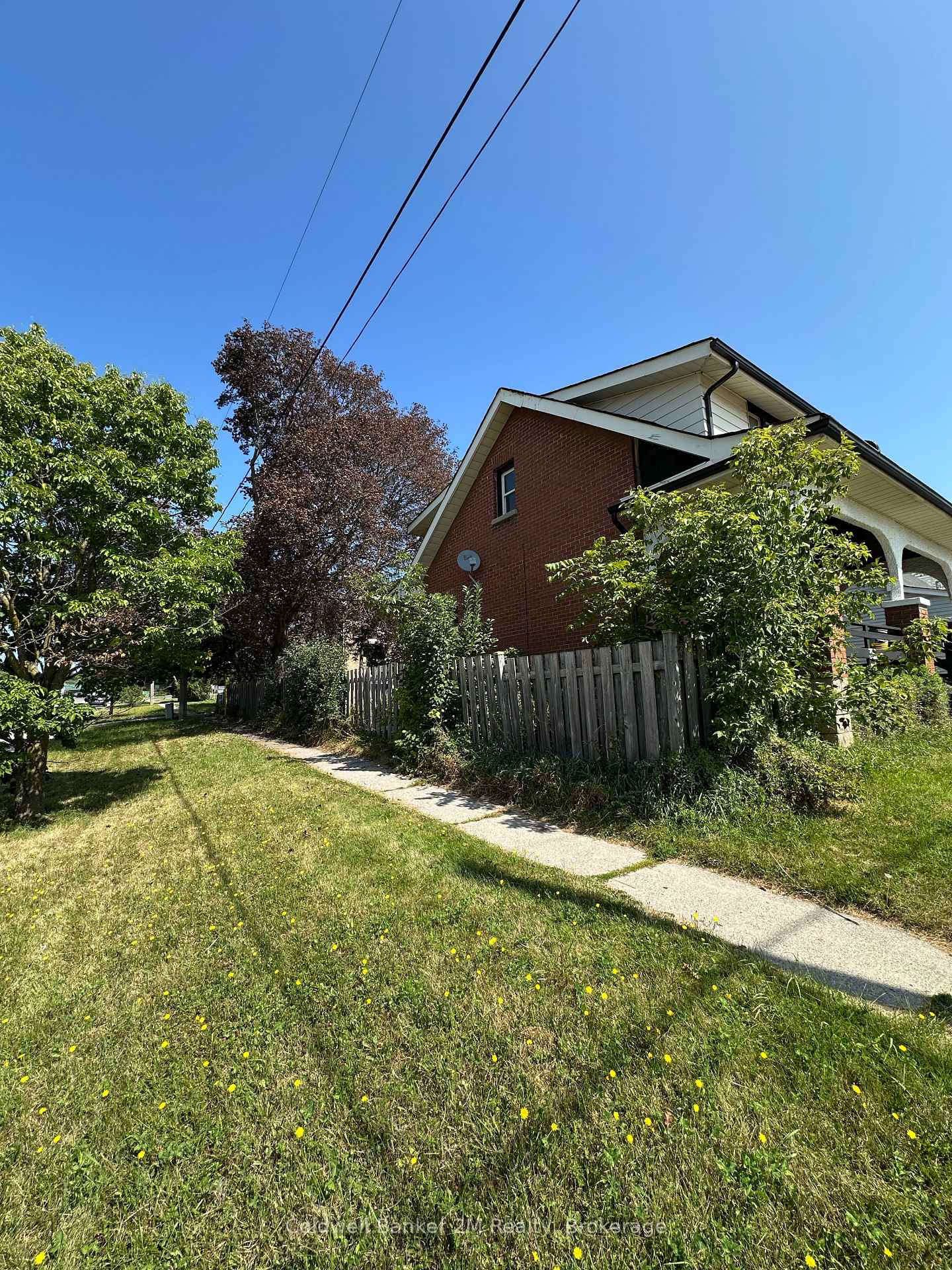 Photo 2 of 386 Pine Avenue, Oshawa, Vanier — HOMEH