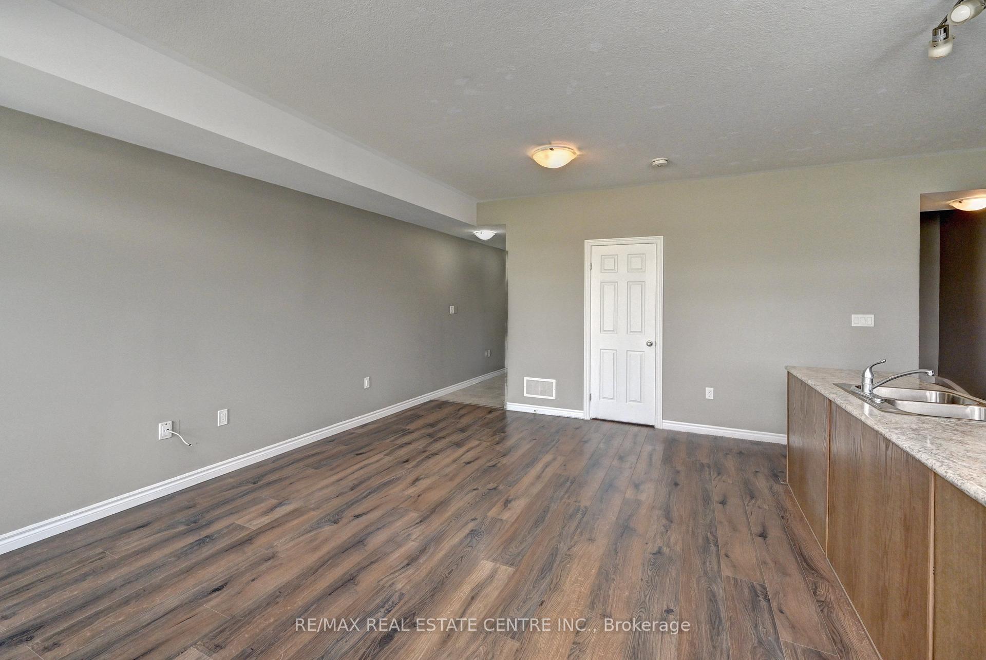 Photo 10 of Unit 51, 102 Wheat Lane, Kitchener — HOMEH