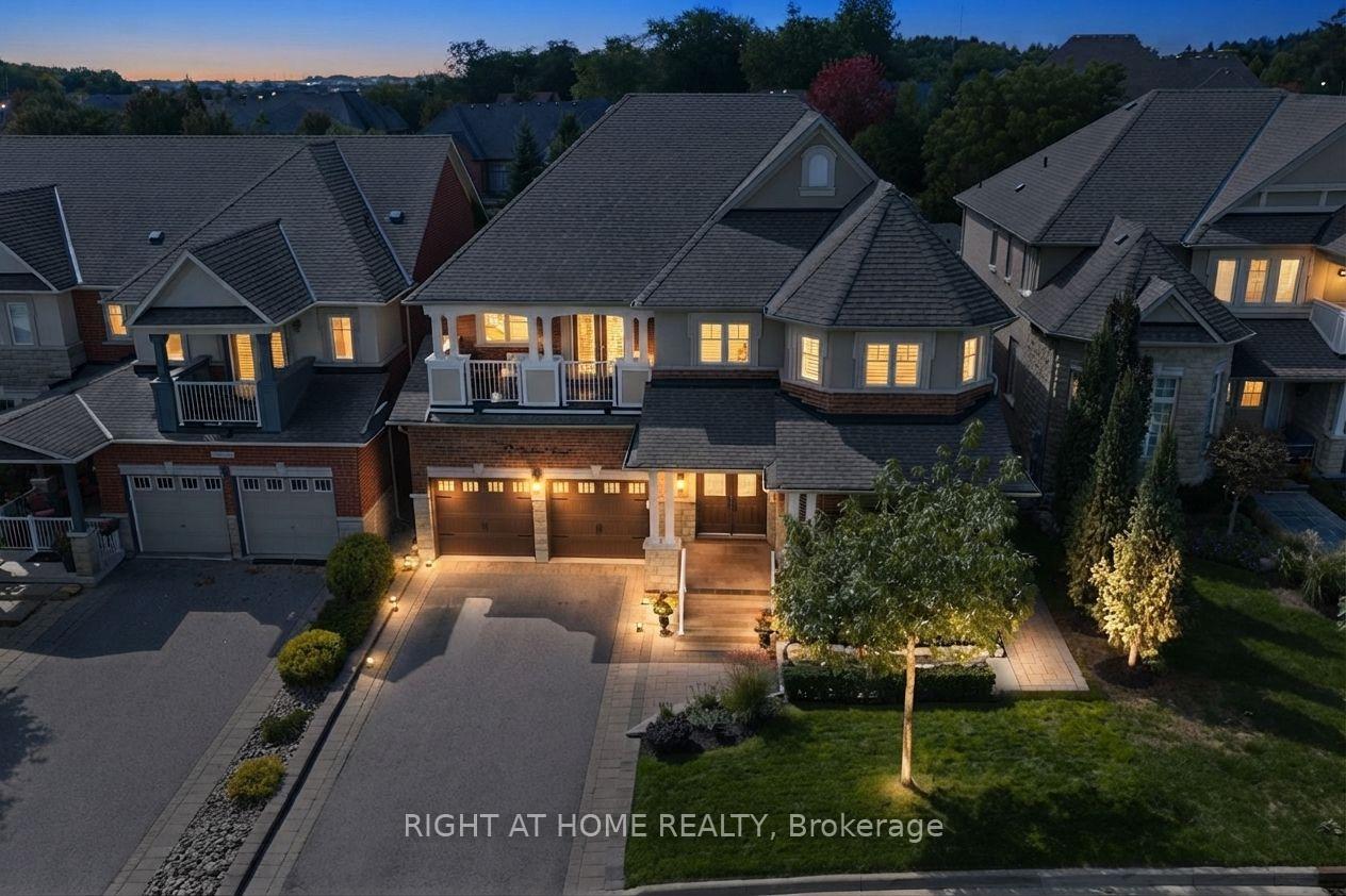 Photo 2 of 12 Roderick Court, Richmond Hill, Jefferson — HOMEH
