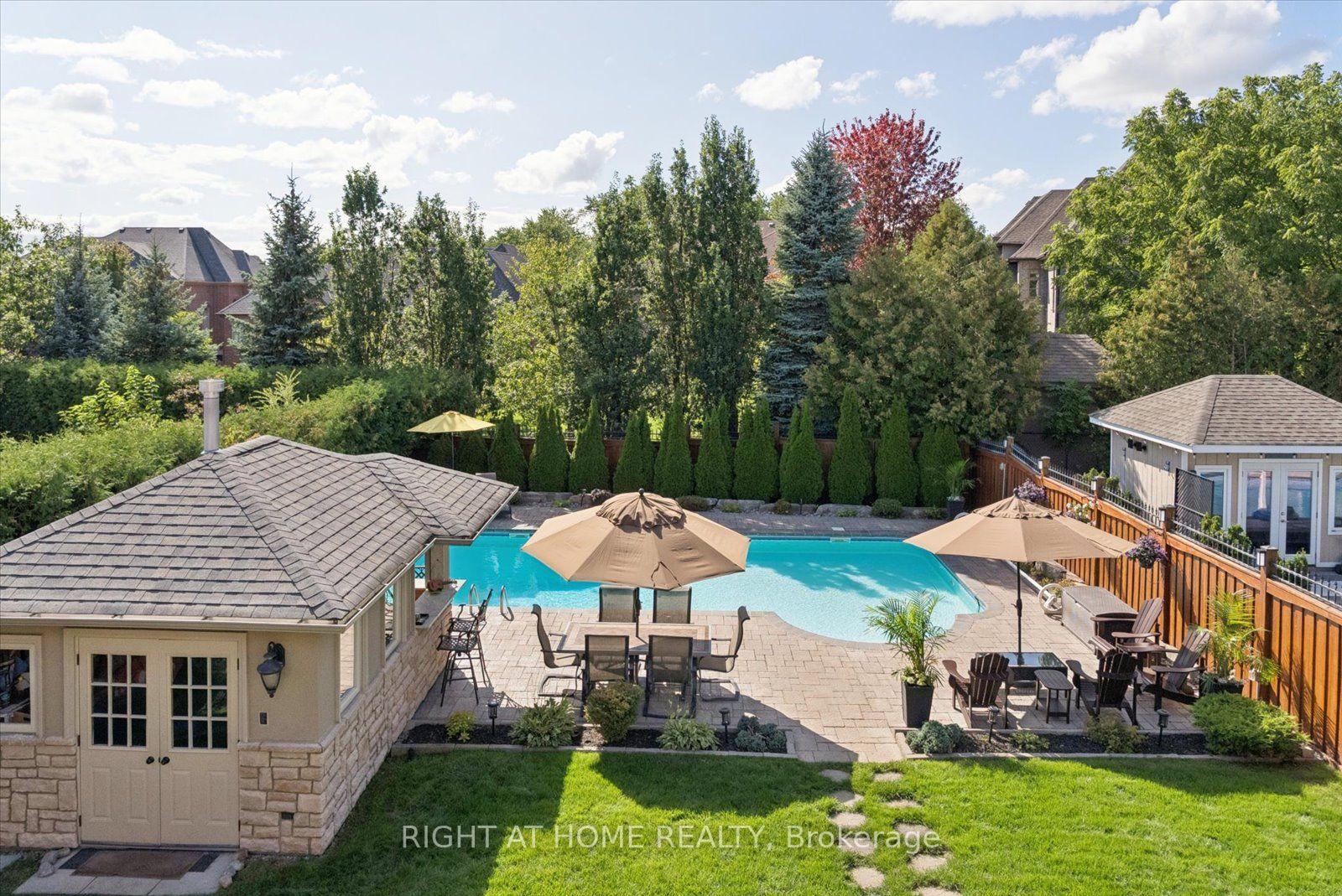 Photo 4 of 12 Roderick Court, Richmond Hill, Jefferson — HOMEH