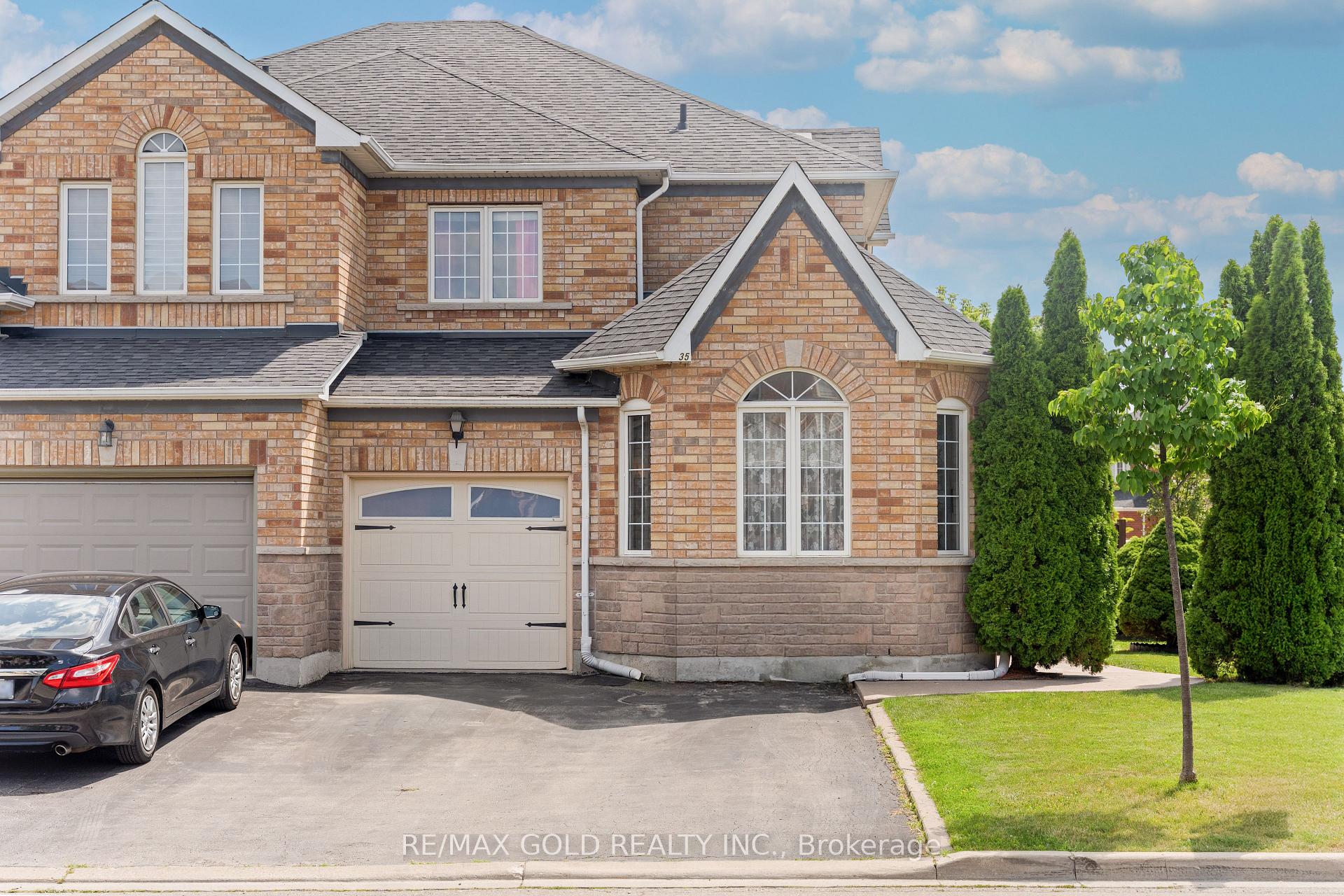 Photo 3 of 35 Goreridge Crescent, Brampton, Bram East — HOMEH