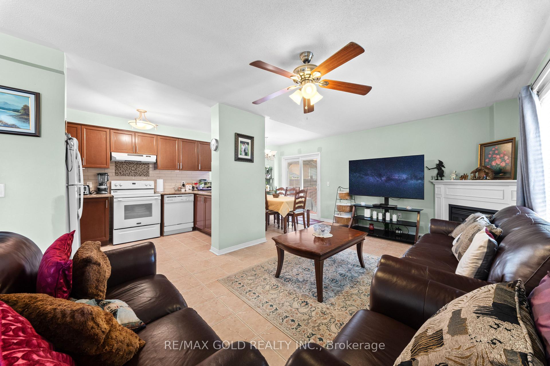 Photo 7 of 35 Goreridge Crescent, Brampton, Bram East — HOMEH