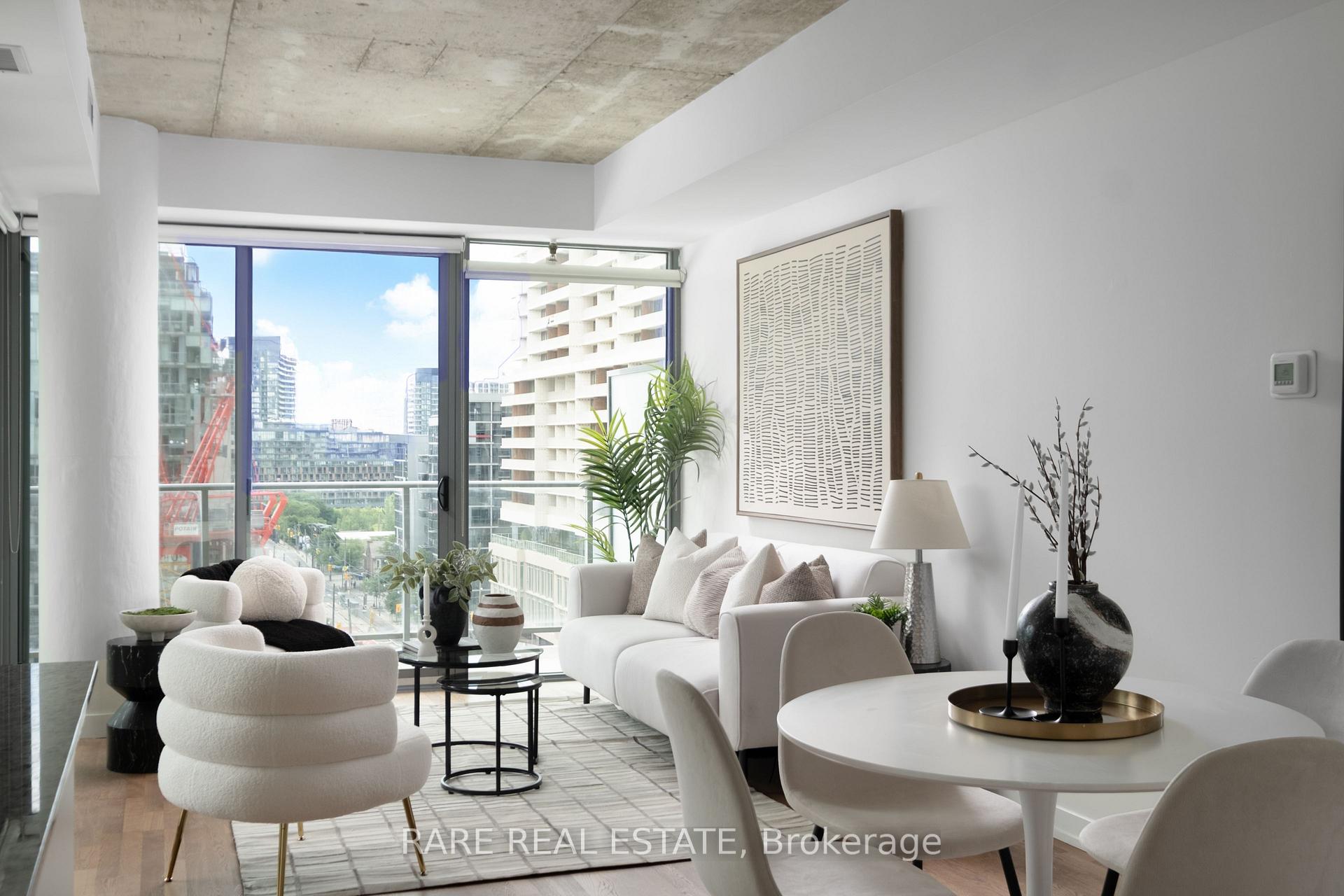 Photo 2 of Unit 919, 95 Bathurst Street, Toronto, Waterfront Communities — HOMEH