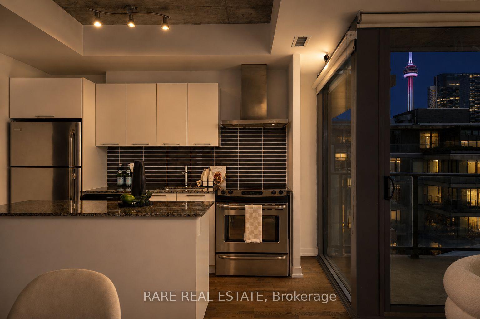 Photo 5 of Unit 919, 95 Bathurst Street, Toronto, Waterfront Communities — HOMEH