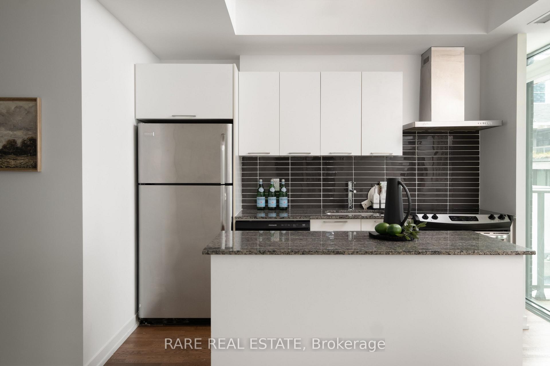 Photo 17 of Unit 919, 95 Bathurst Street, Toronto, Waterfront Communities — HOMEH