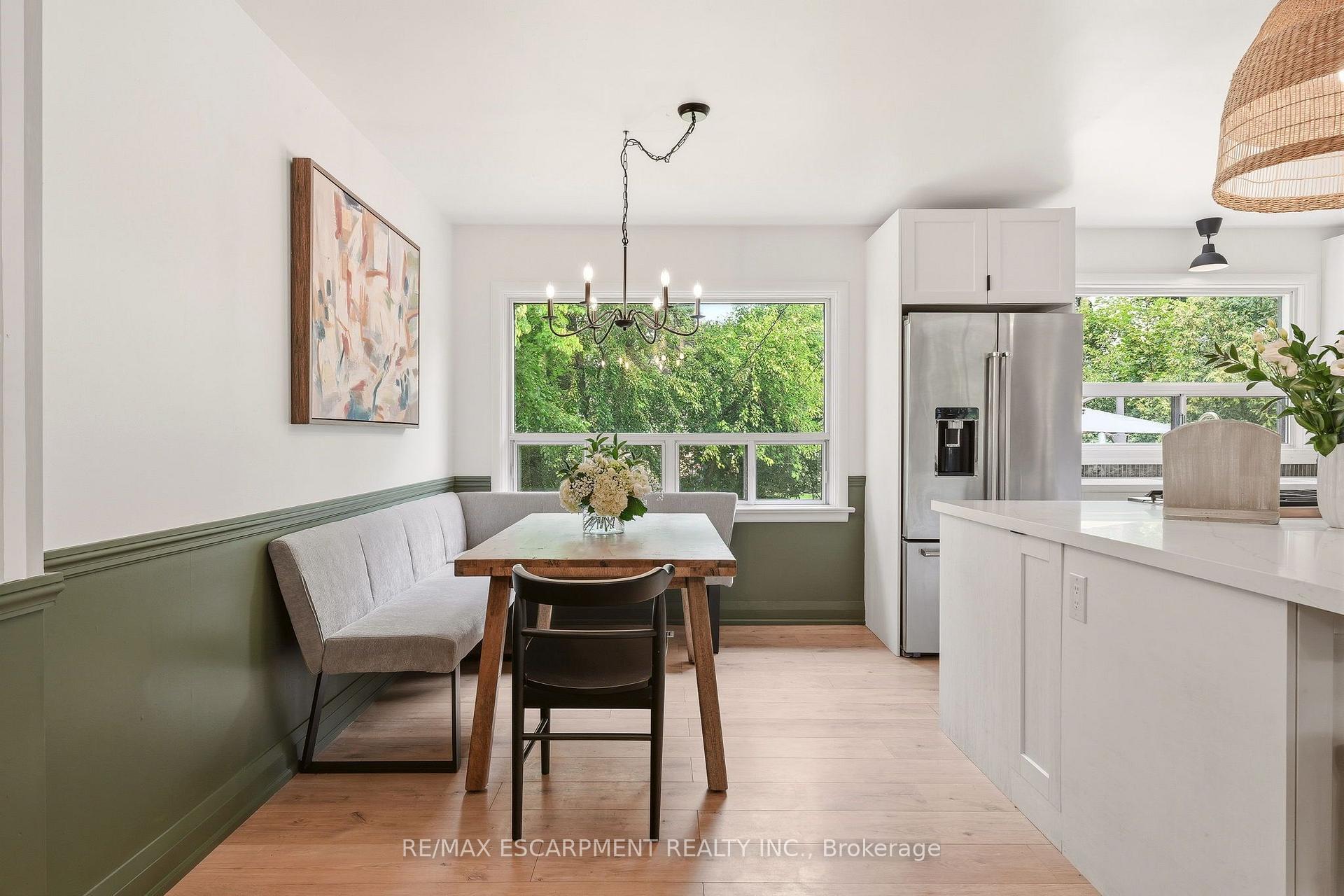 Photo 13 of 271 Linden Avenue, Burlington, Shoreacres — HOMEH