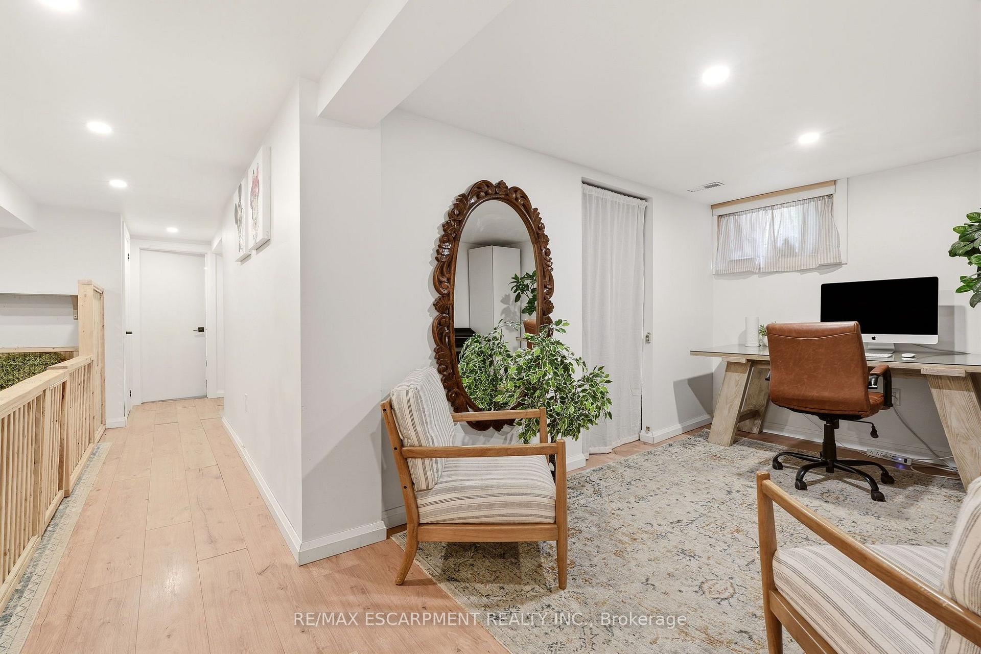 Photo 20 of 271 Linden Avenue, Burlington, Shoreacres — HOMEH