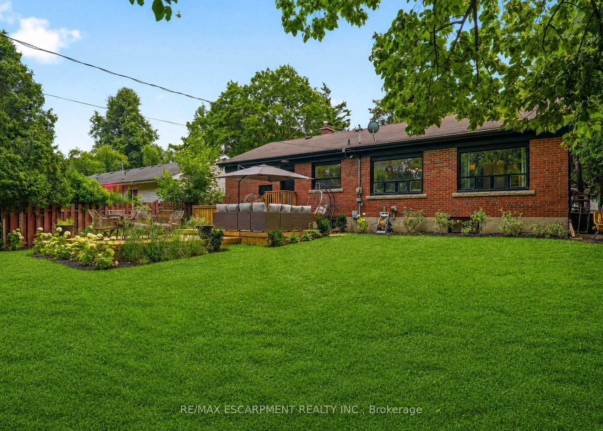 Photo 27 of 271 Linden Avenue, Burlington, Shoreacres — HOMEH