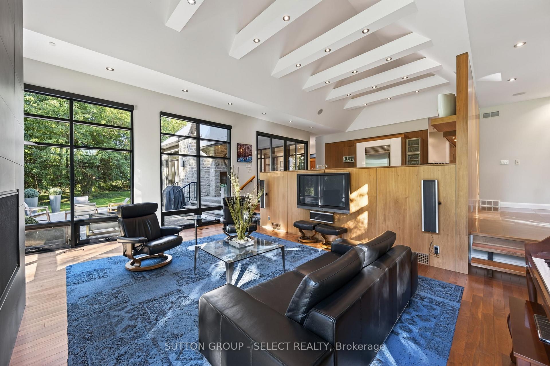Photo 10 of Unit 6, 756 Riverside Drive, London, North Q — HOMEH