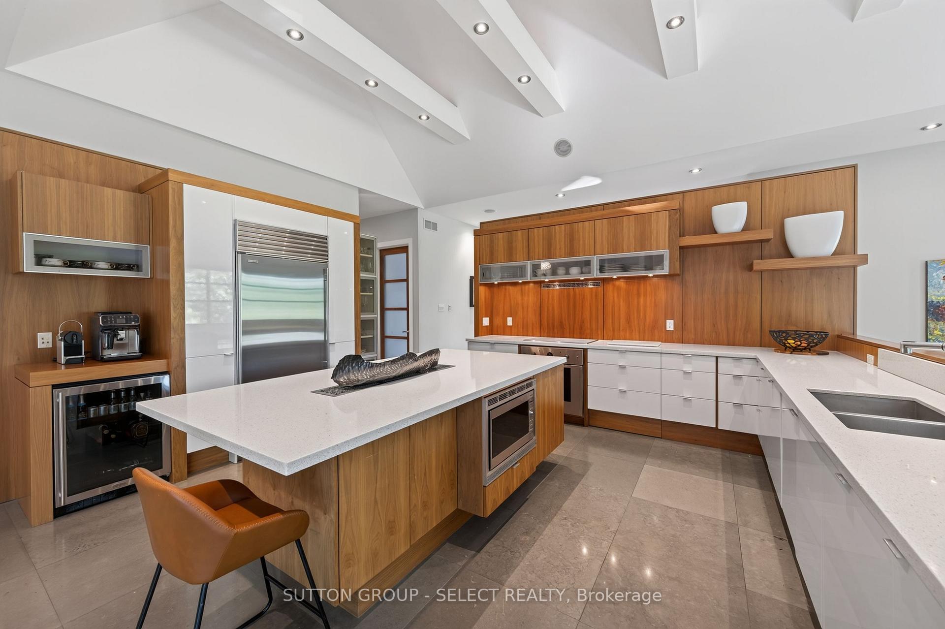Photo 14 of Unit 6, 756 Riverside Drive, London, North Q — HOMEH