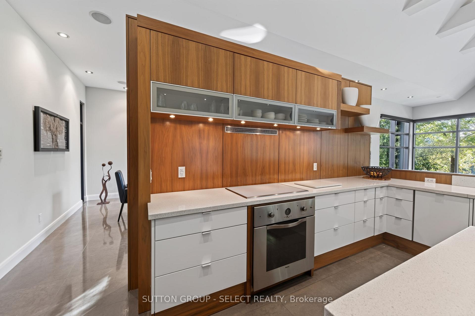 Photo 15 of Unit 6, 756 Riverside Drive, London, North Q — HOMEH
