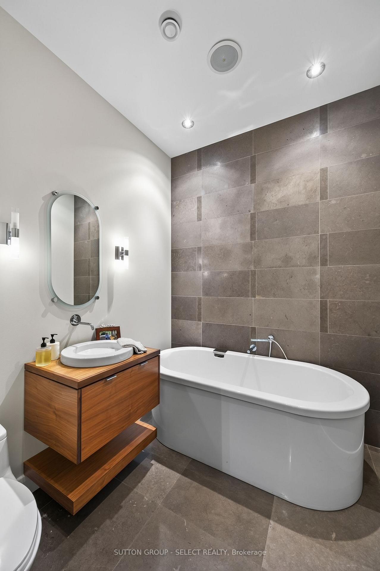 Photo 28 of Unit 6, 756 Riverside Drive, London, North Q — HOMEH