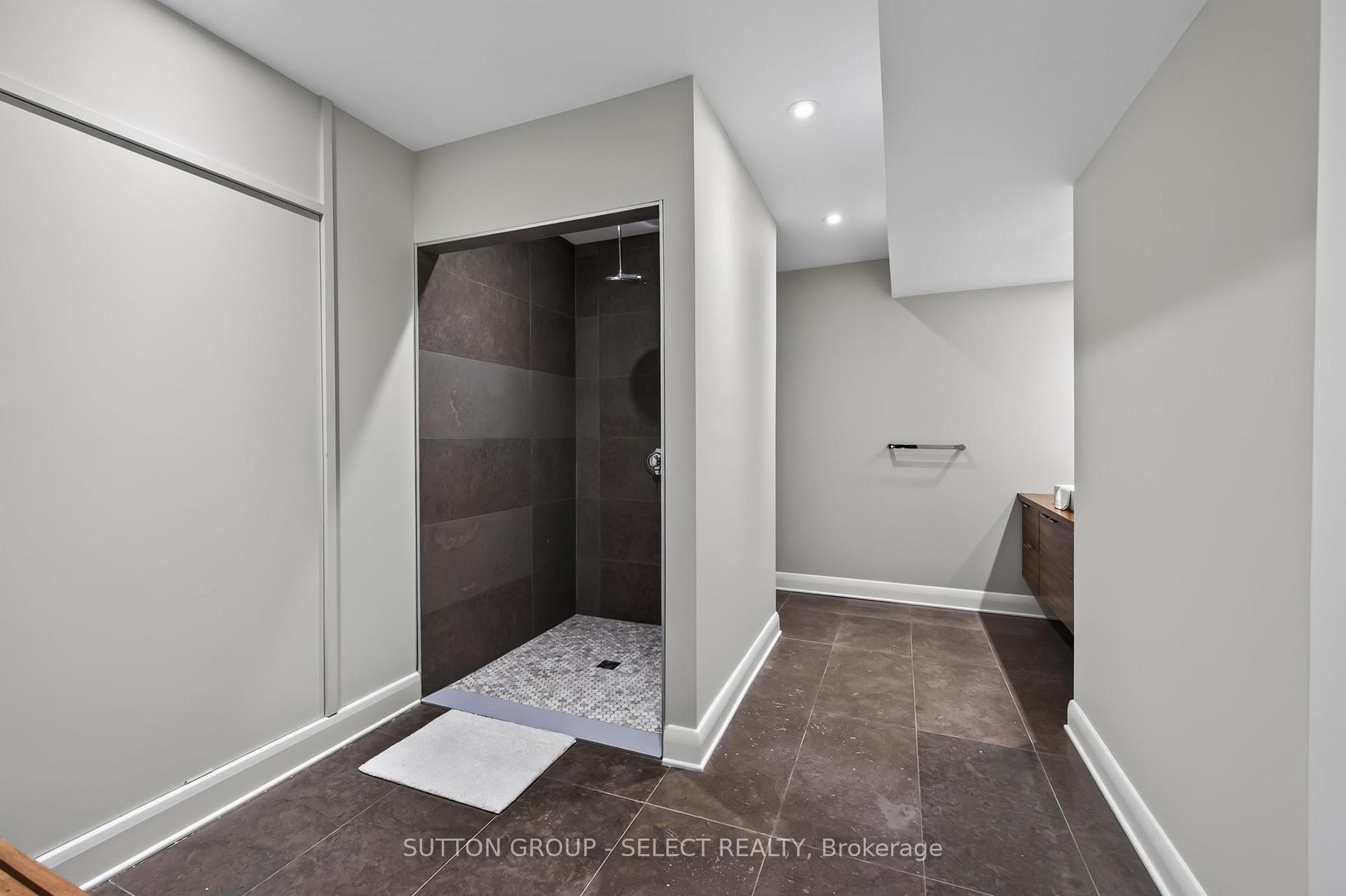 Photo 32 of Unit 6, 756 Riverside Drive, London, North Q — HOMEH