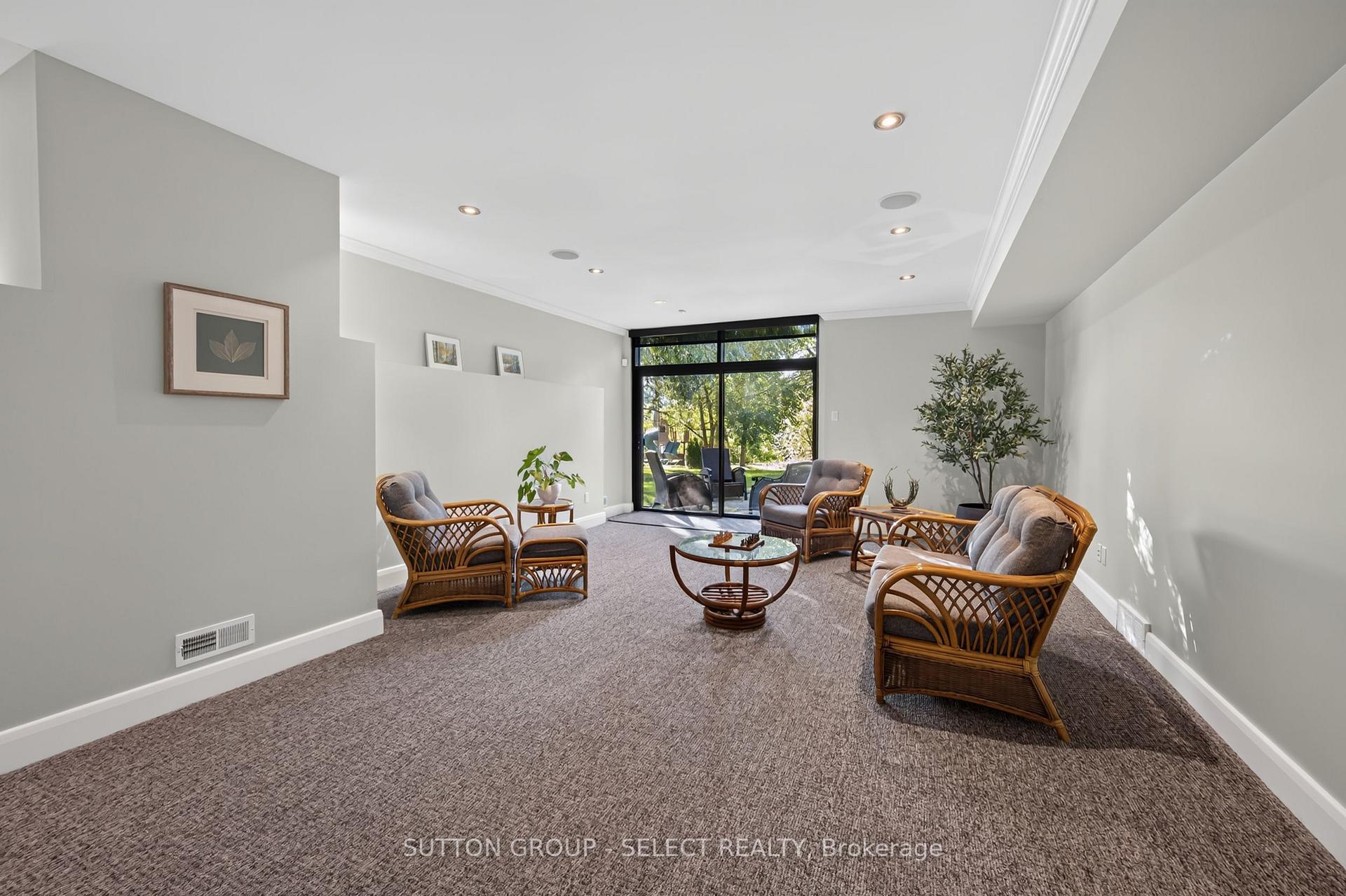 Photo 37 of Unit 6, 756 Riverside Drive, London, North Q — HOMEH