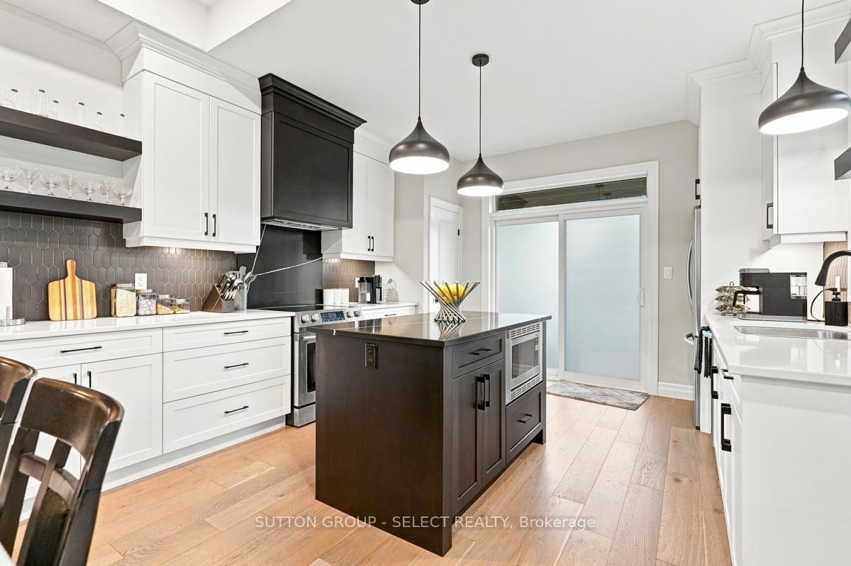 Photo 15 of Unit 38, 159 Collins Way, Strathroy-Caradoc, SE — HOMEH