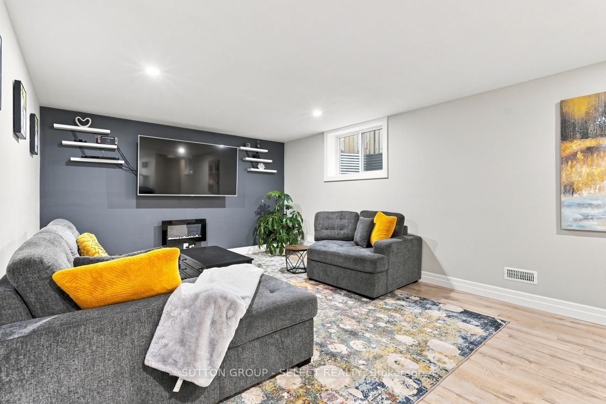 Photo 34 of Unit 38, 159 Collins Way, Strathroy-Caradoc, SE — HOMEH