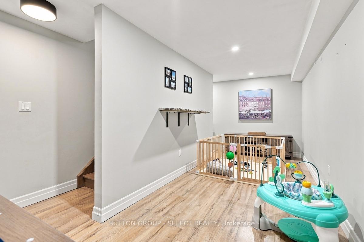 Photo 38 of Unit 38, 159 Collins Way, Strathroy-Caradoc, SE — HOMEH